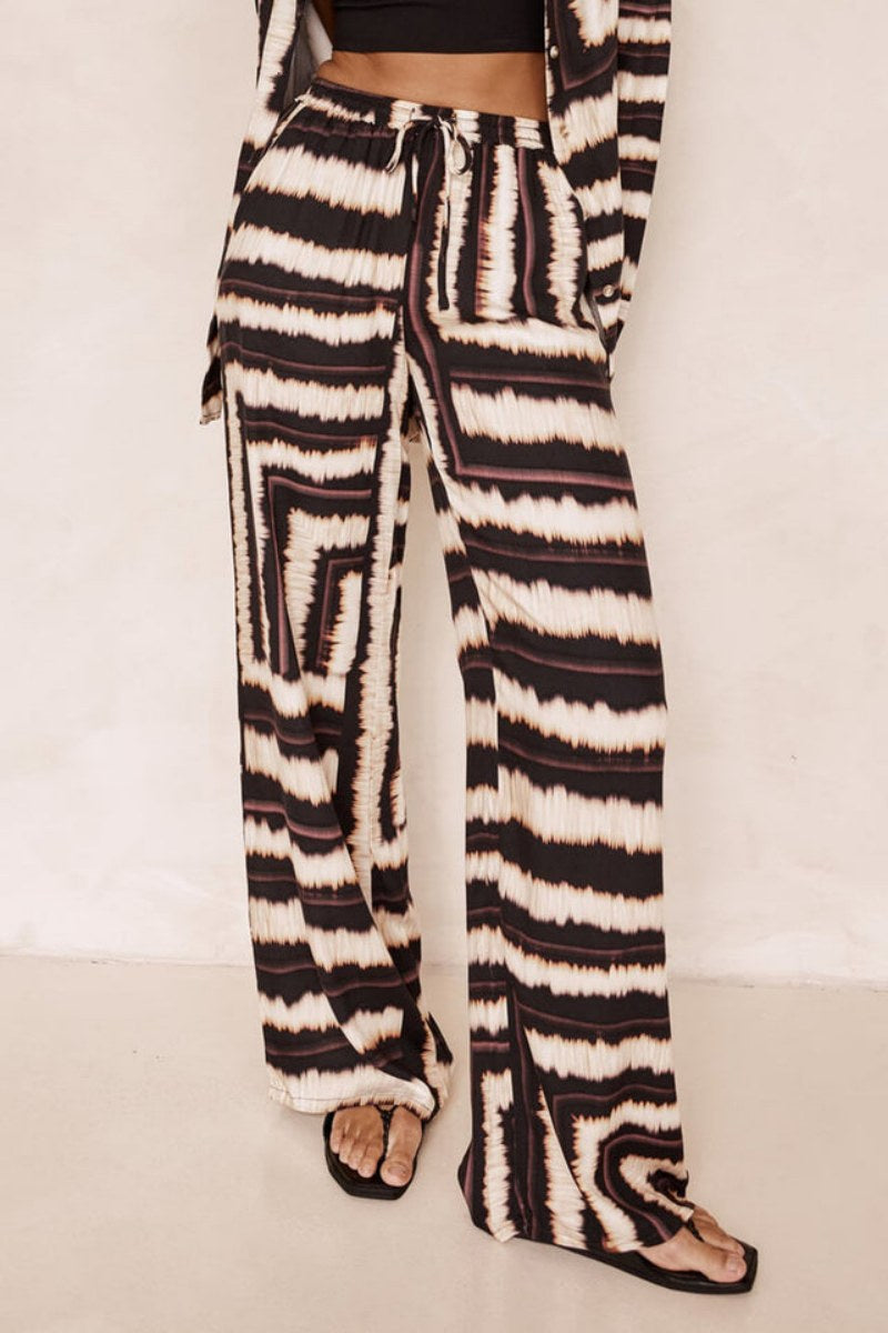 Signature Strip Textured Chocolate Print Baggy Pants-Set