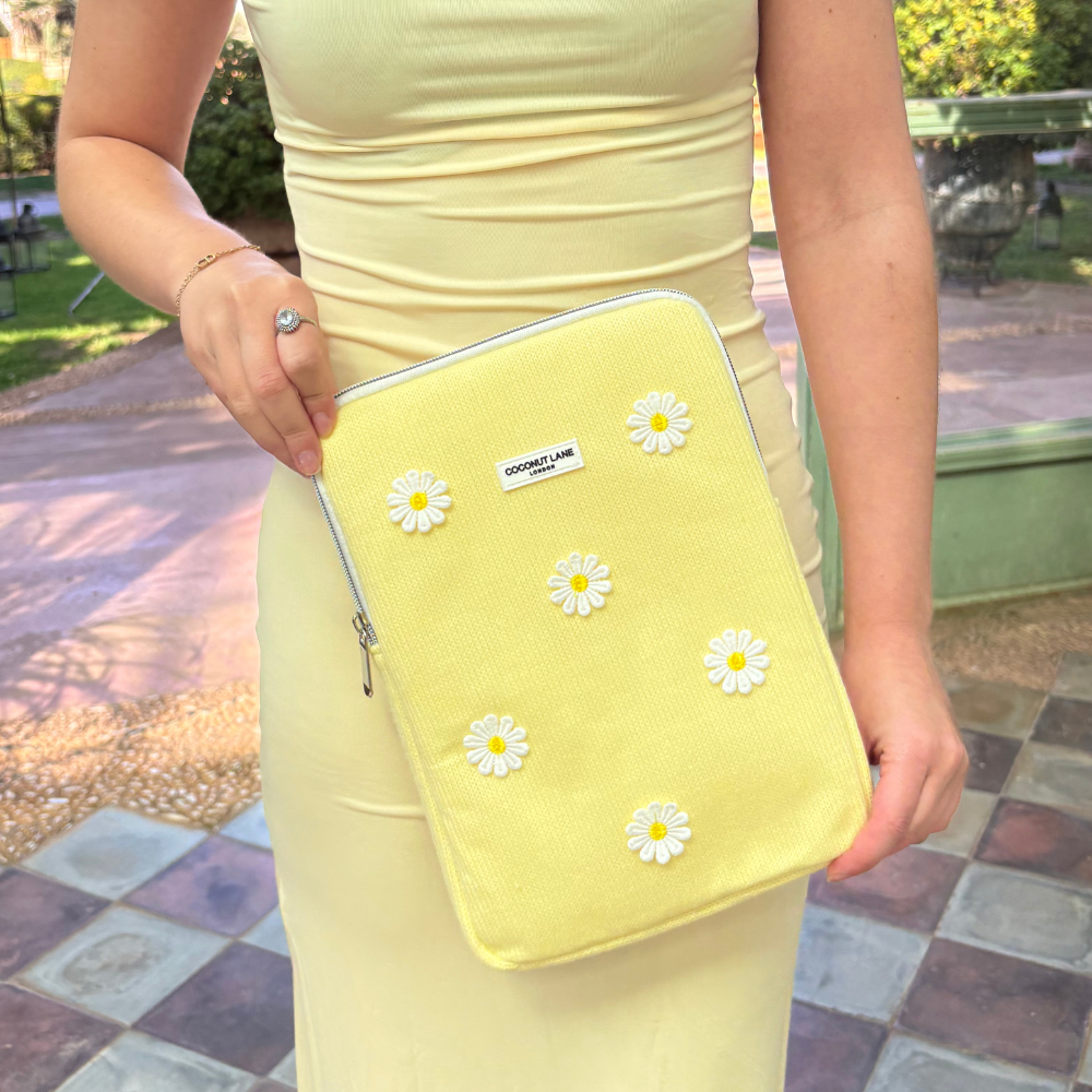 Buttercup Bloom iPad Kılıfı