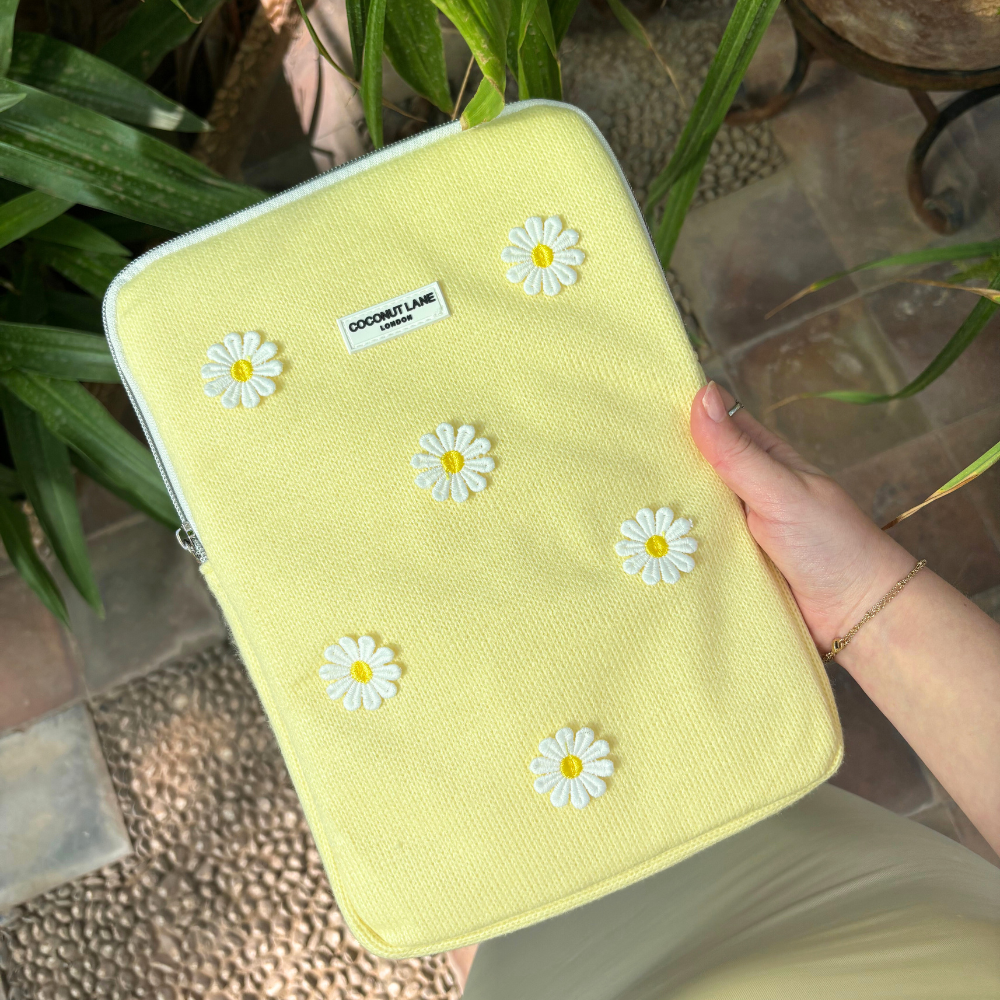 Buttercup Bloom iPad Kılıfı