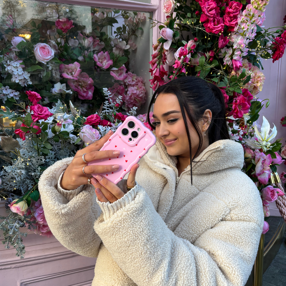 Dalgalı Telefon Kılıfı - Sevimli Kalpler