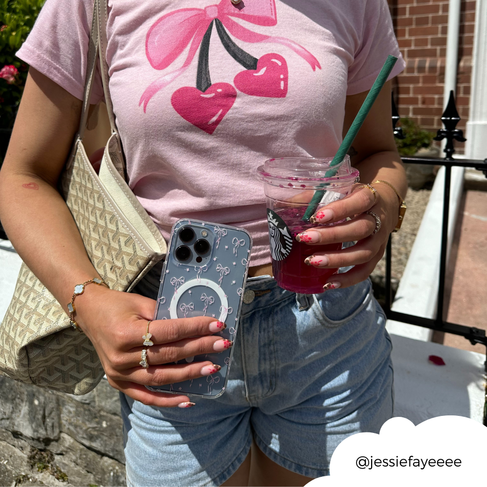 Şeffaf MagSafe® Telefon Kılıfı - Zarif Fiyonklar