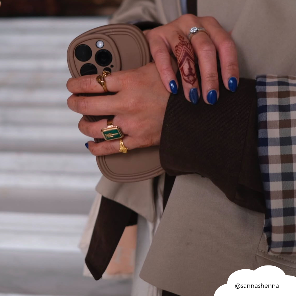 NAKD Curvy Phone Case - Coffee