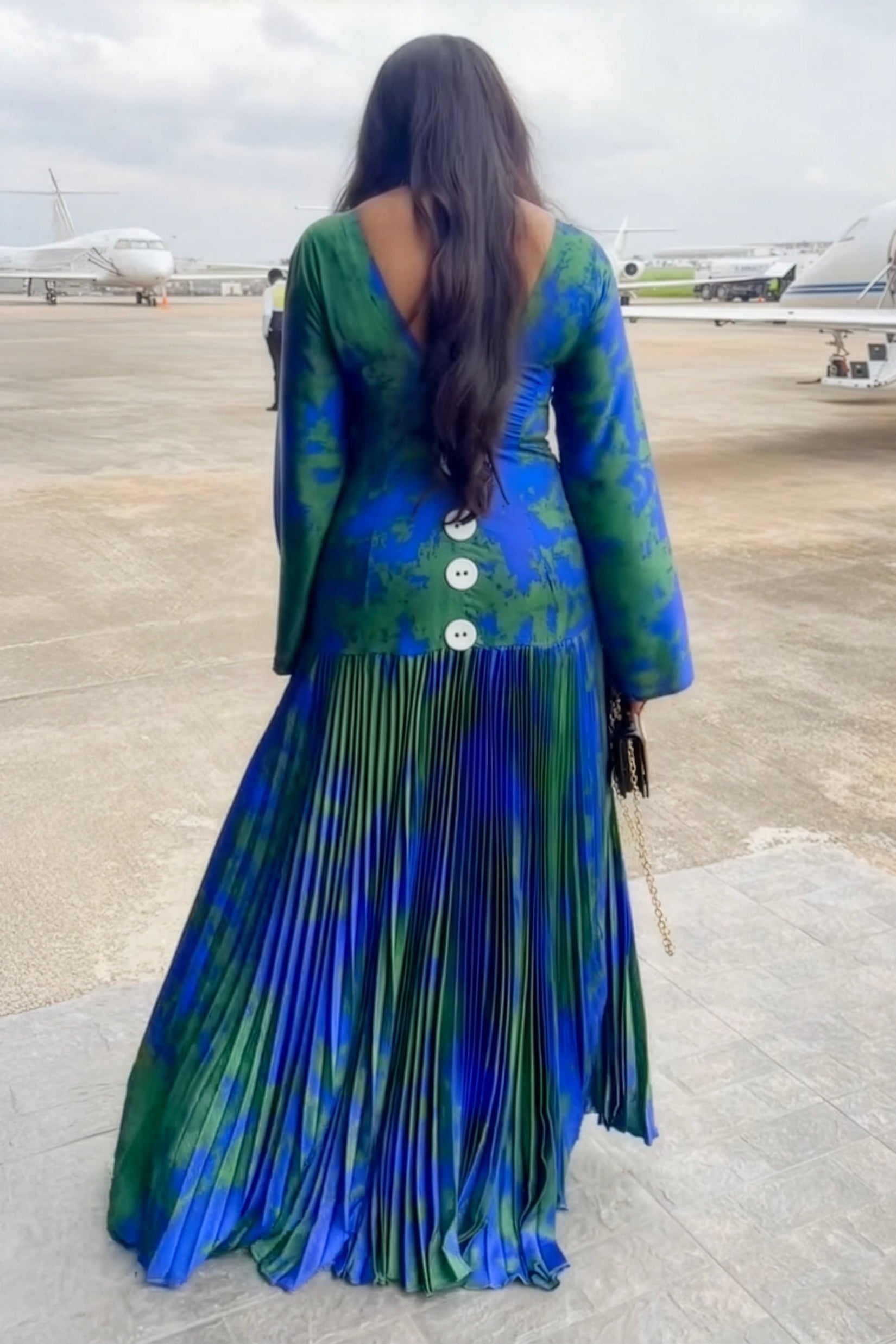 Artistic Print Deep V Pleated Maxi Dress