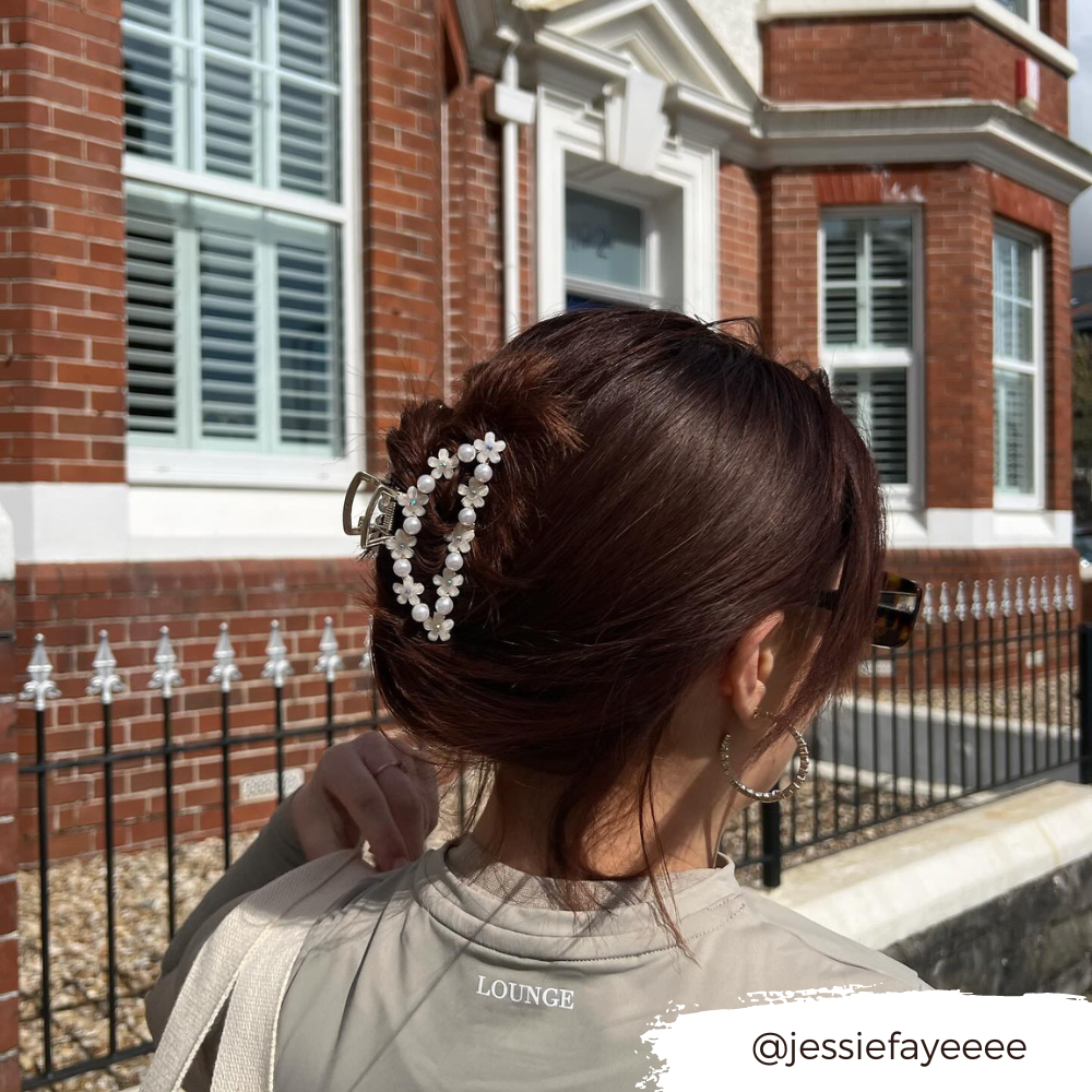 Çiçekler ve İnciler Pençe Klipsi