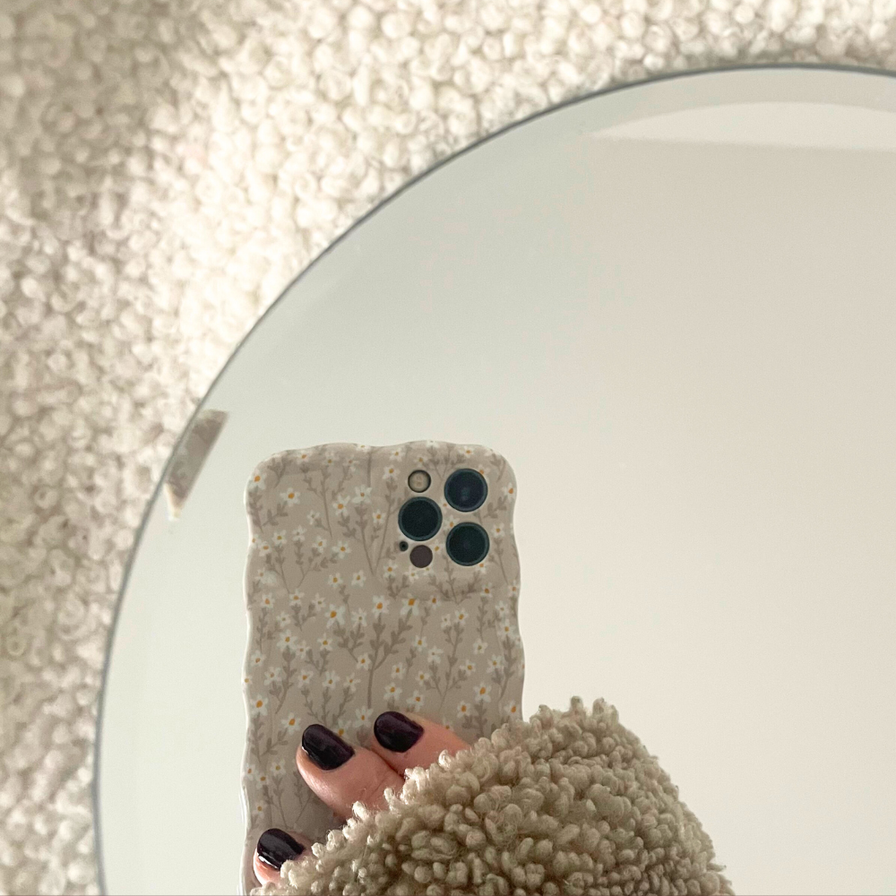 Dalgalı Telefon Kılıfı - Nude Çiçekler