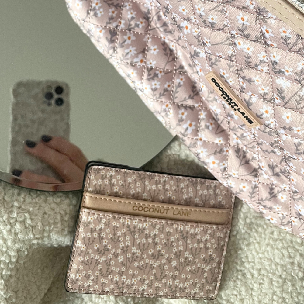 Çıplak Çiçekler Kart Tutucu