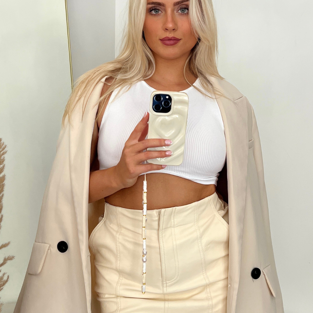 Eriyen Kalp Şeklinde Telefon Kılıfı - Hindistan Cevizi Kreması