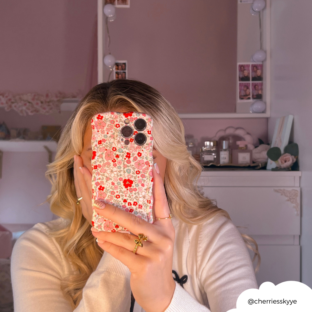 Dalgalı Telefon Kılıfı - Sevimli Çiçekler