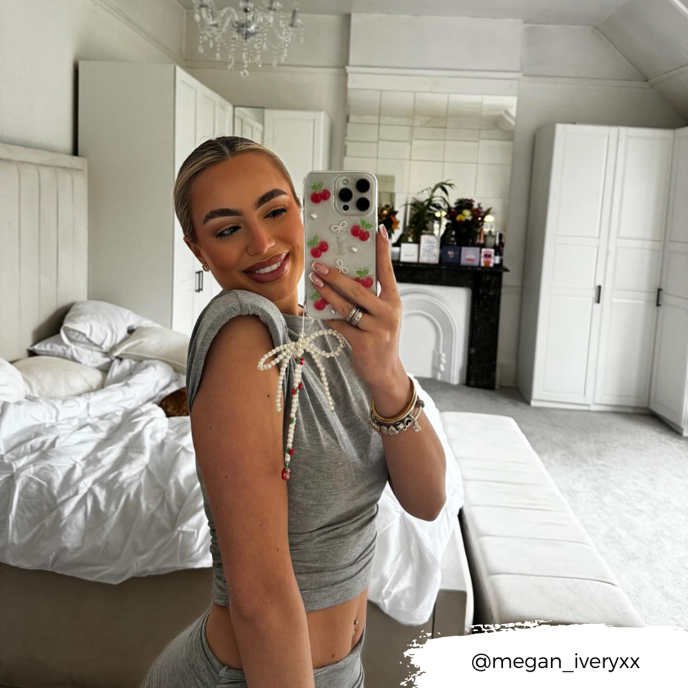 Kiraz ve Kurdeleli Telefon Kılıfı