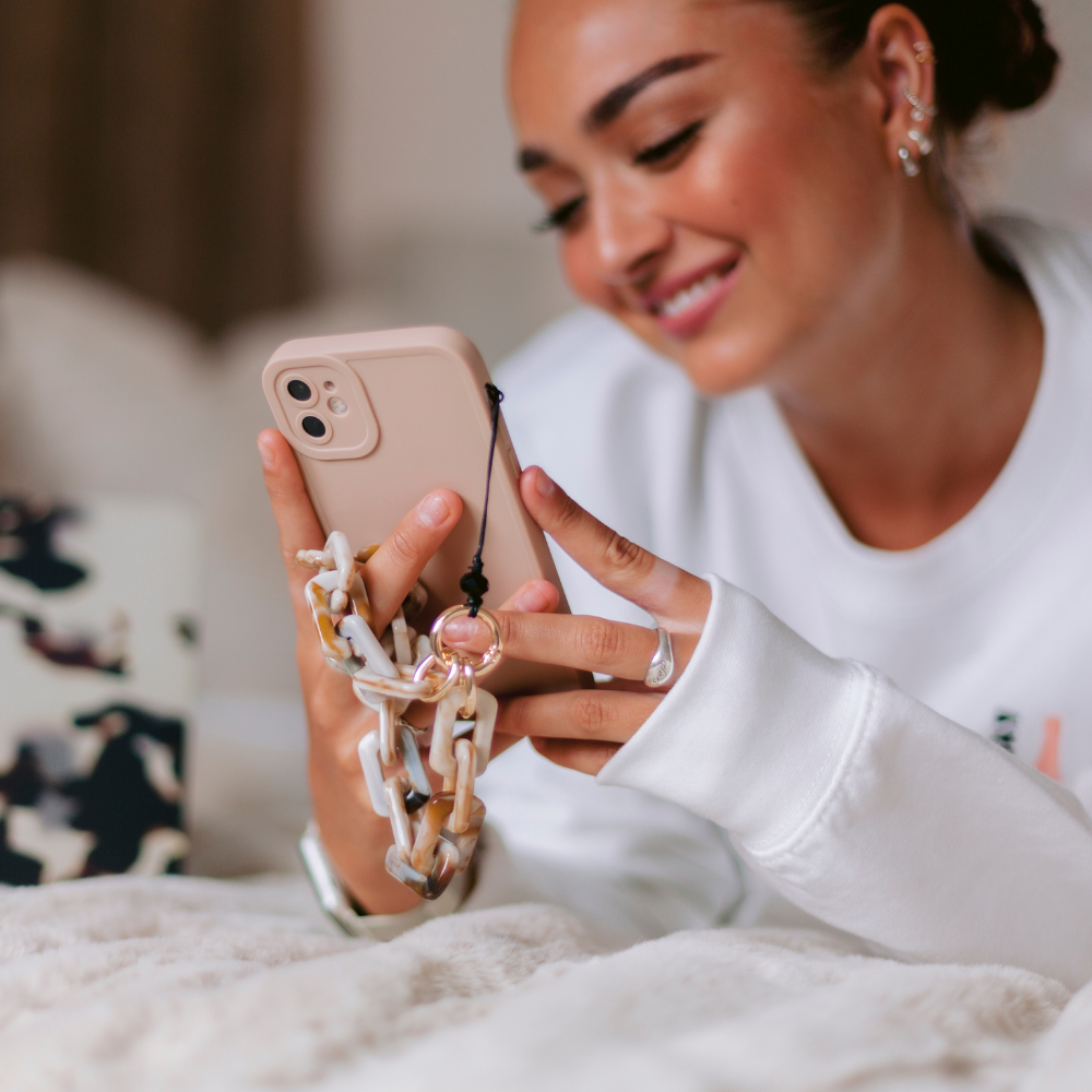 Kalın Zincirli Telefon Askısı - Ten Rengi