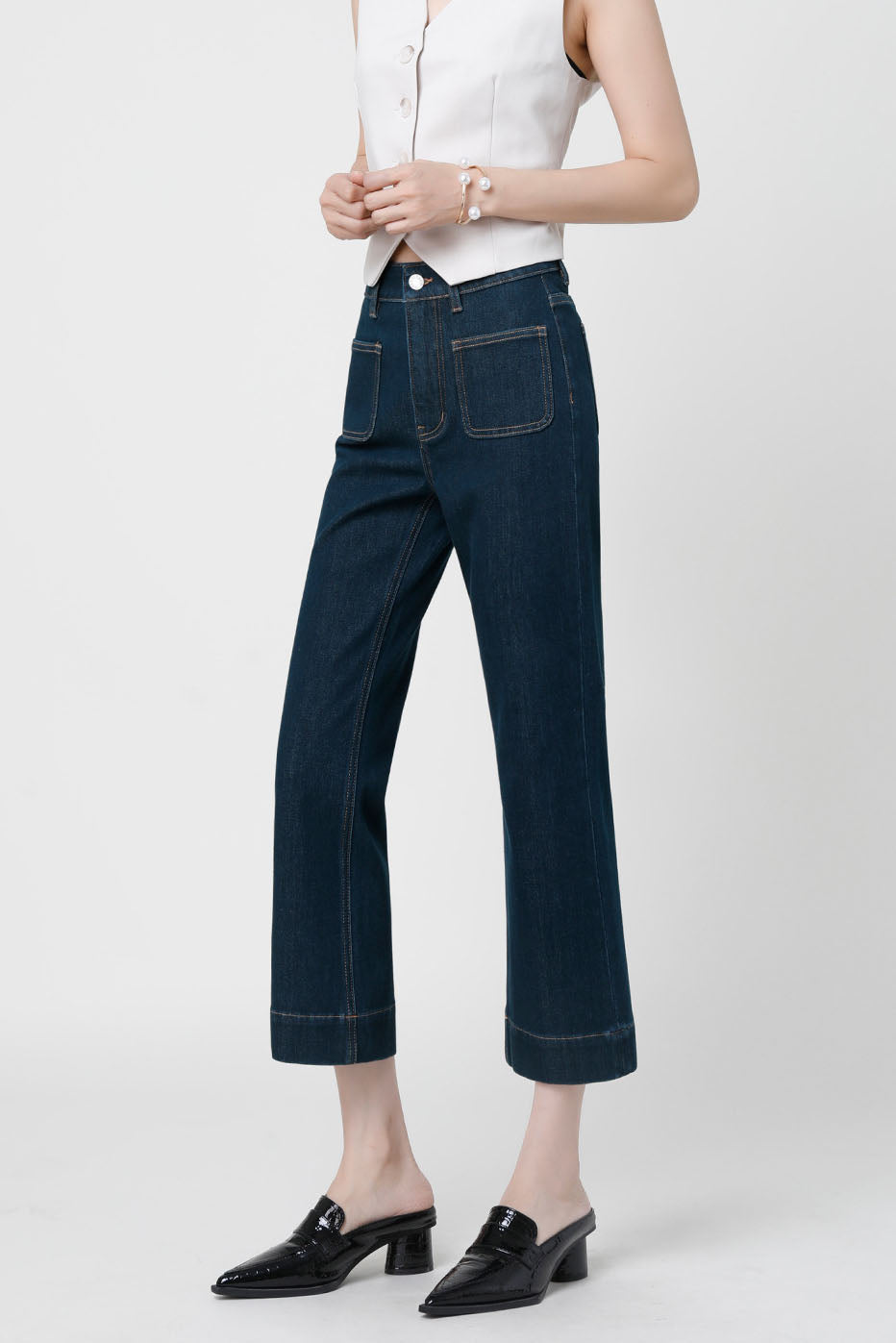Petite Flare High-Waist Jeans