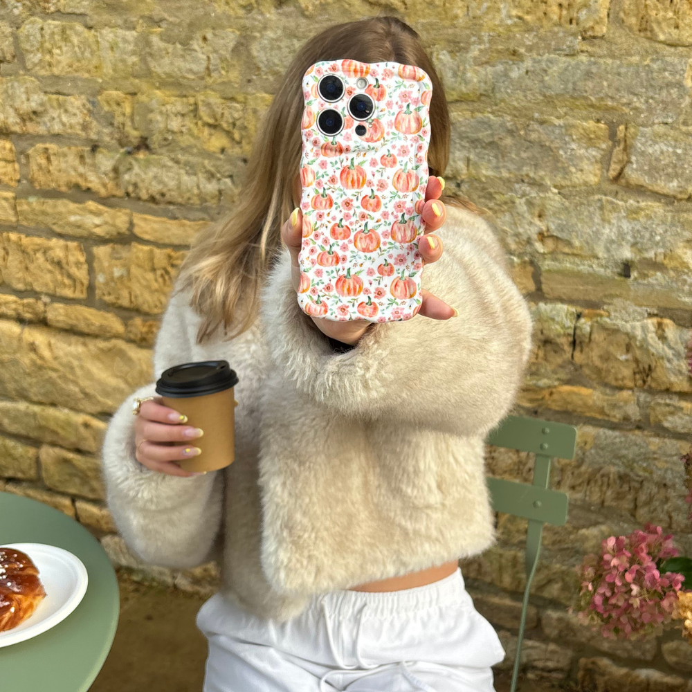 Dalgalı Telefon Kılıfı - Şirin Balkabakları