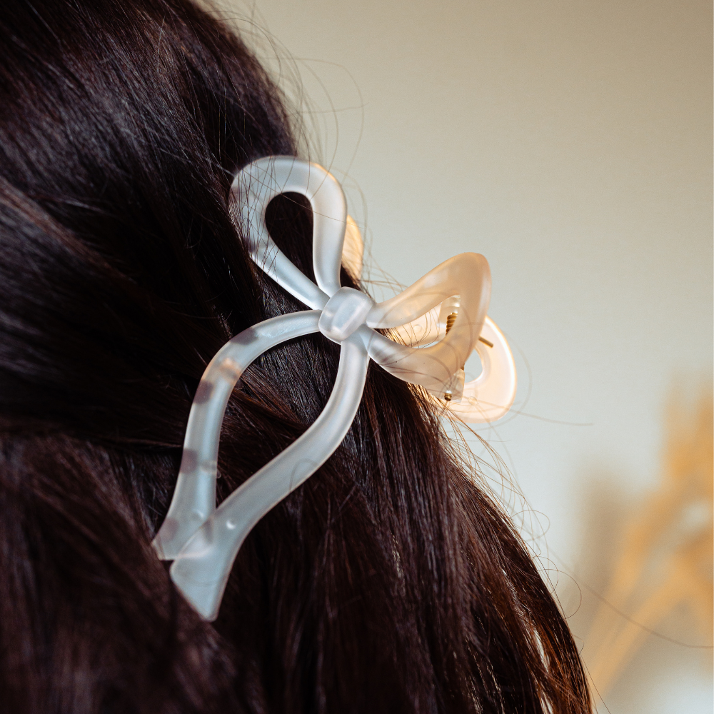 Sevimli Fiyonklu Klips - Beyaz