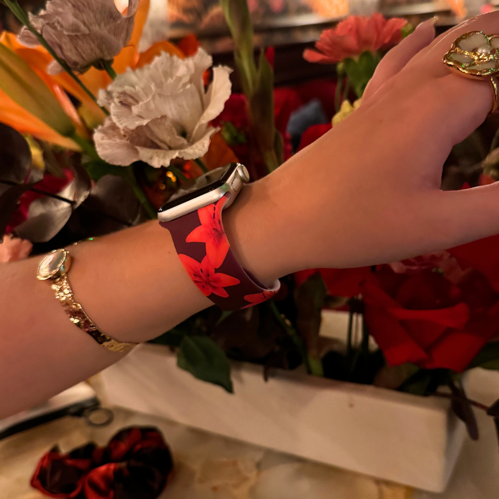 Tarçın Zambak Apple Watch Kayışı