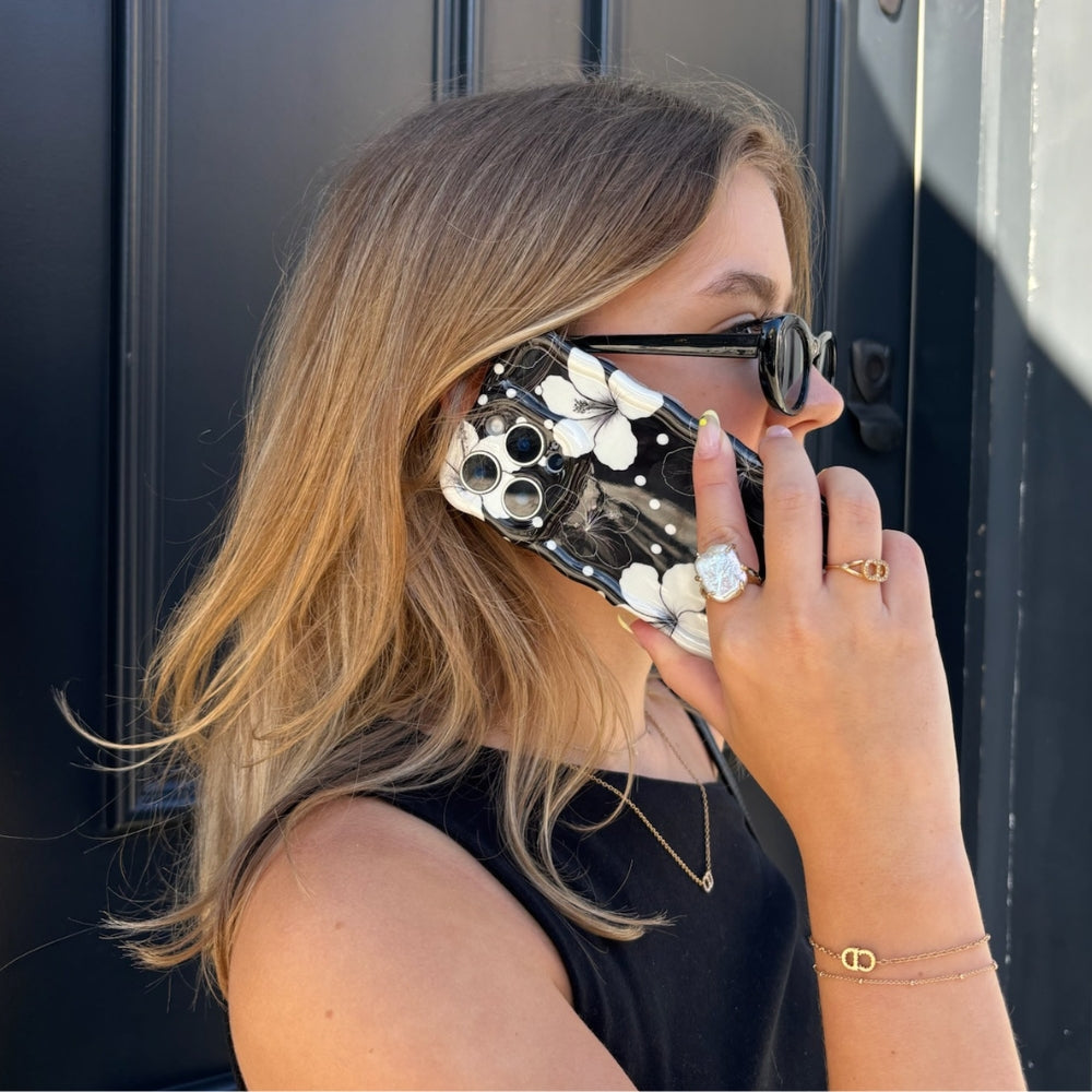 Wavy Phone Case - Mono Flora