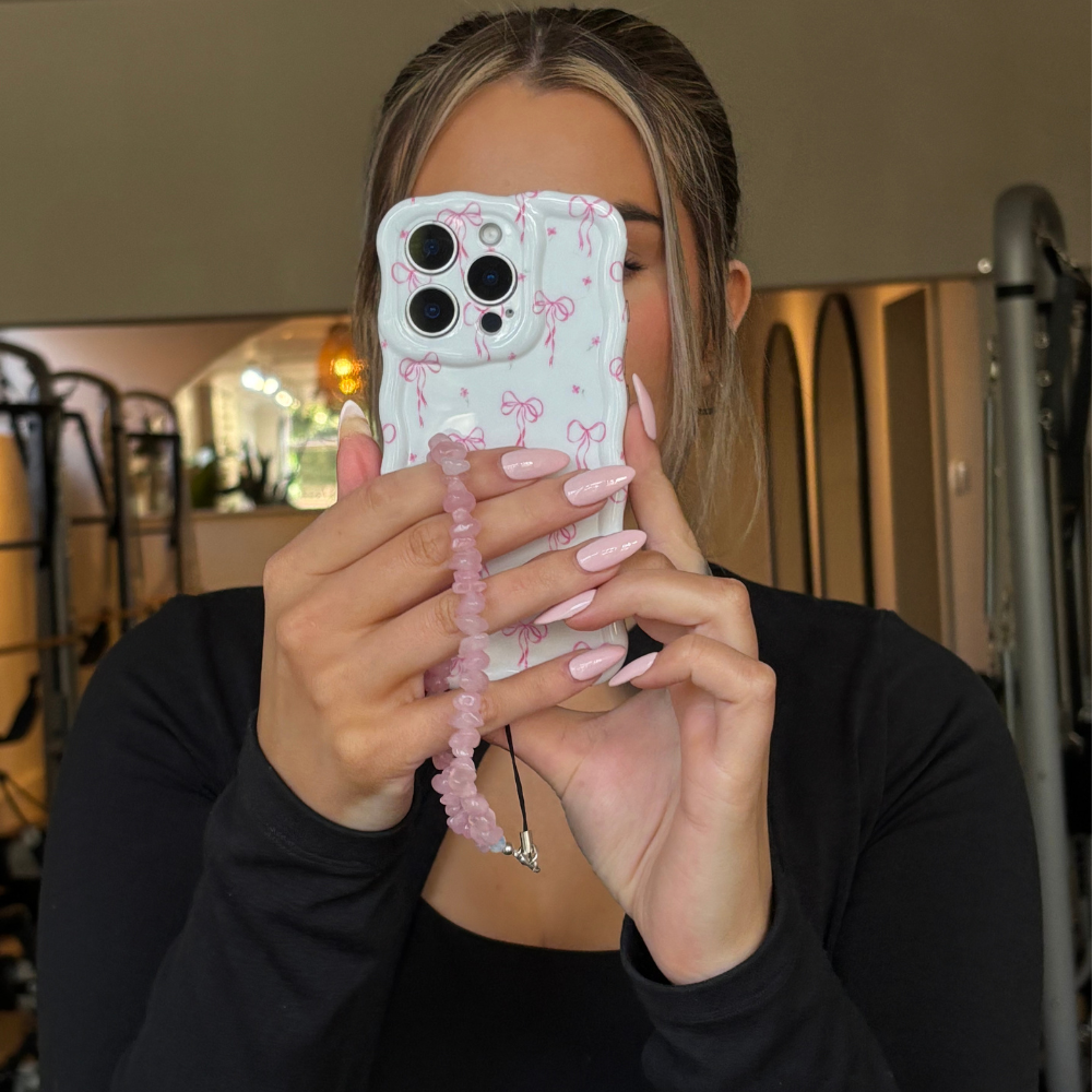 Dalgalı Telefon Kılıfı - Zarif Fiyonklar