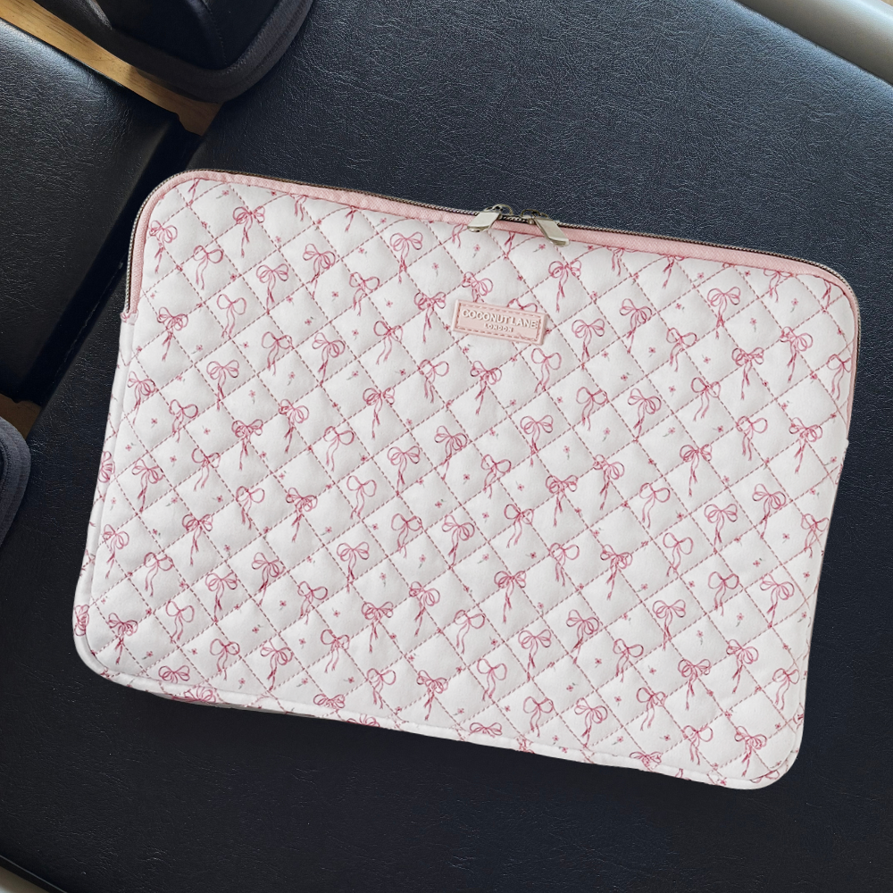 Quilted Dainty Bows Laptop Sleeve