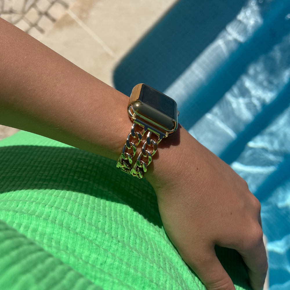 2'si 1 arada Metalik Apple Watch Kılıfı ve Dahili Ekran Koruyucu - Altın