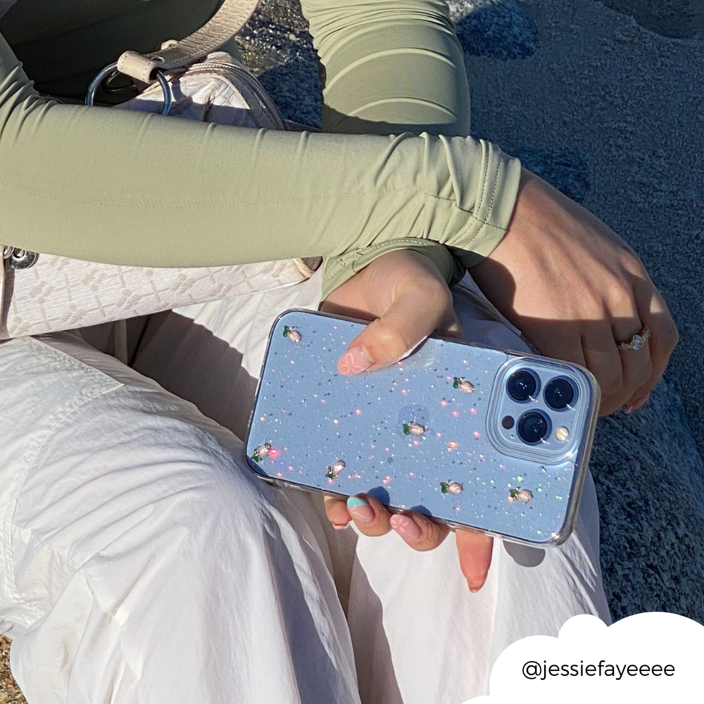 Sevimli Lale Desenli Şeffaf Telefon Kılıfı