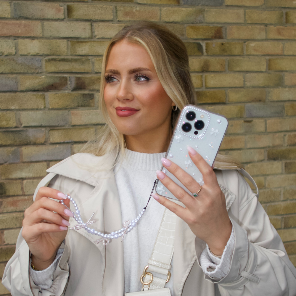 Mini Beyaz Kurdeleli Telefon Kılıfı