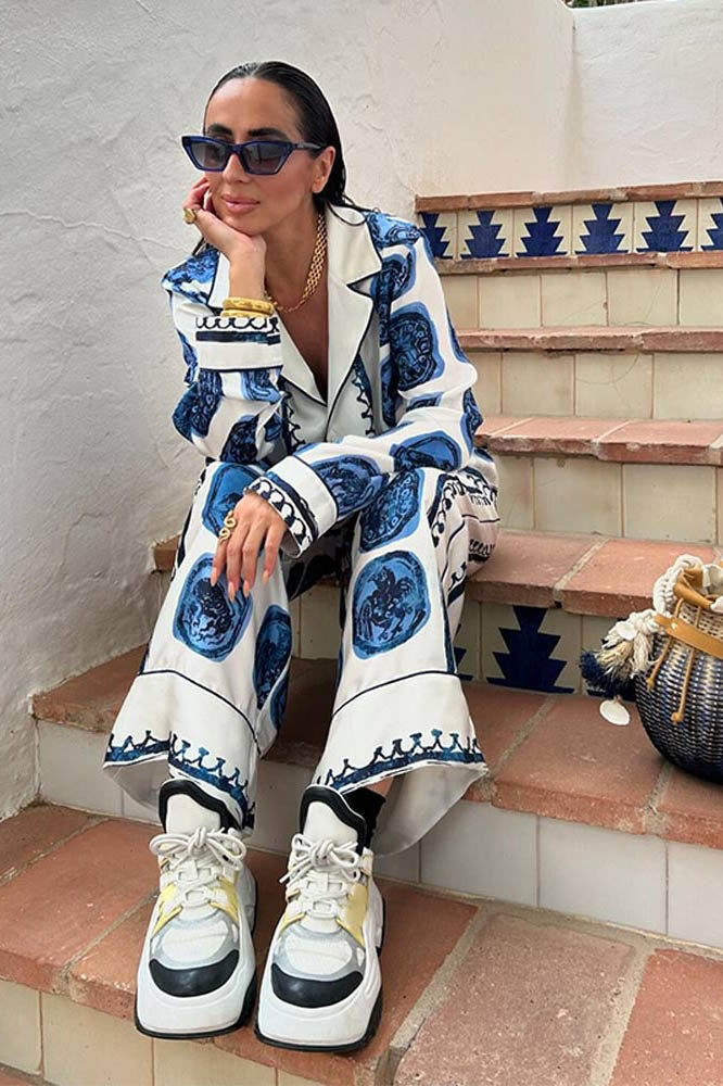 Artistic Blue Floral Collared Set