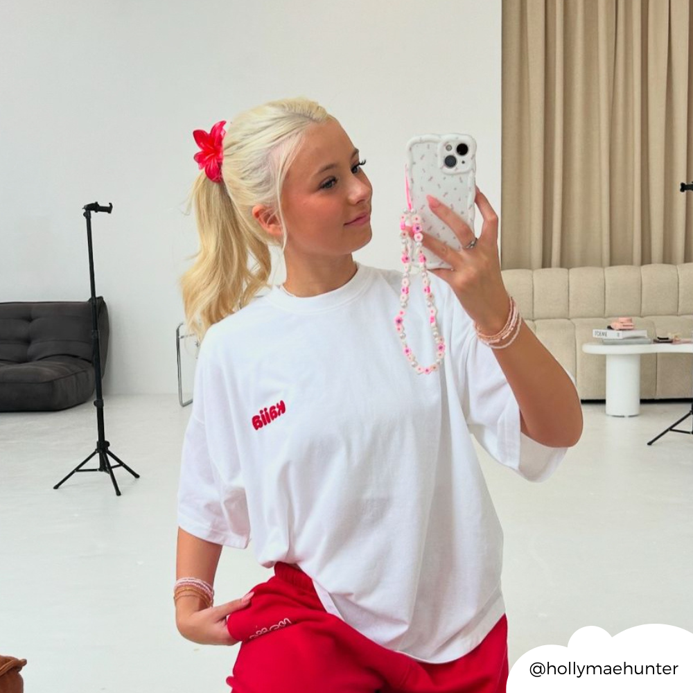 Dalgalı Telefon Kılıfı - Küçük Çiçekli Beyaz