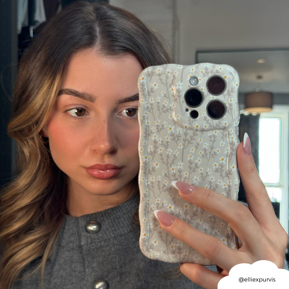 Wavy Phone Case - Nude Flowers