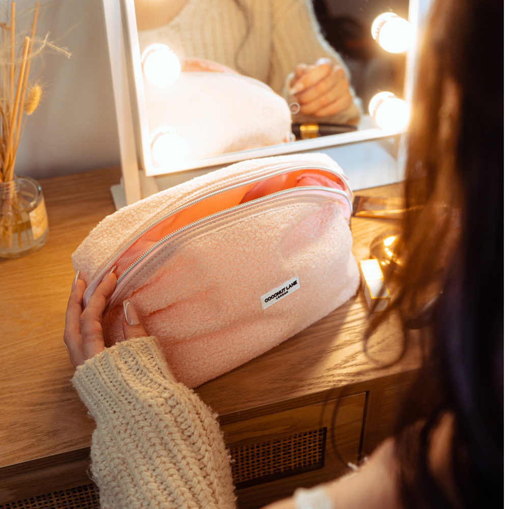 Genişletilebilir Makyaj Çantası - Teddy Love-A-Lot