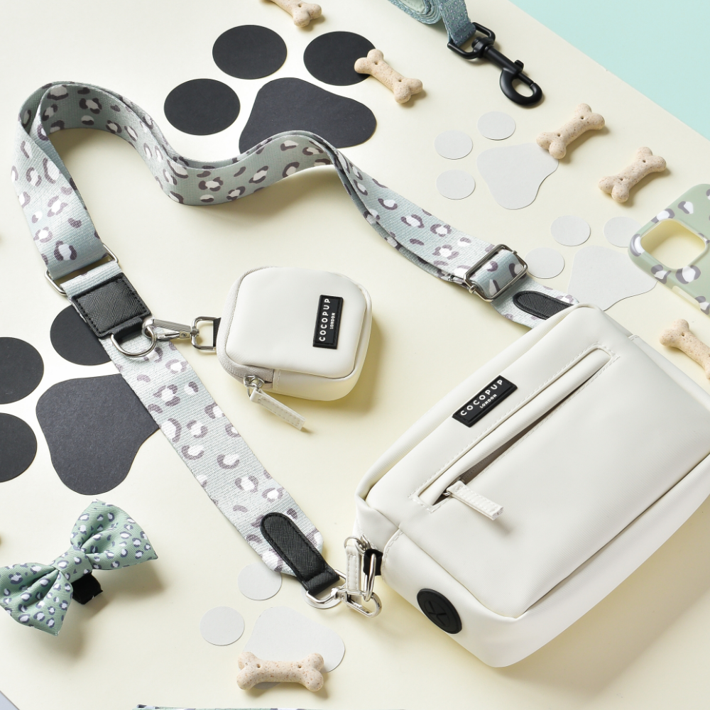 Köpek Gezdirme Çantası Seti - Adaçayı Leopar Desenli