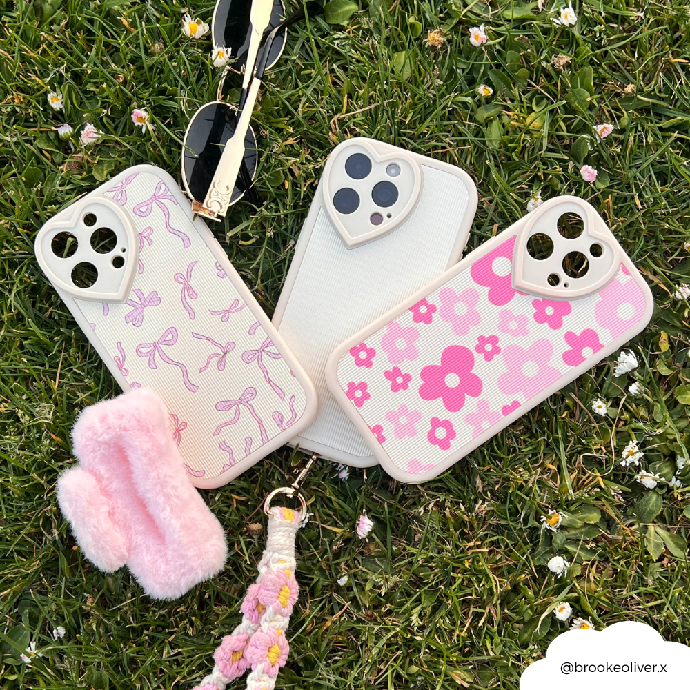 Cream Ribbed Heart Camera Phone Case