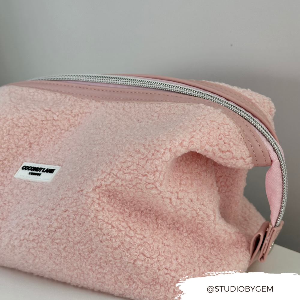 Genişletilebilir Makyaj Çantası - Teddy Love-A-Lot