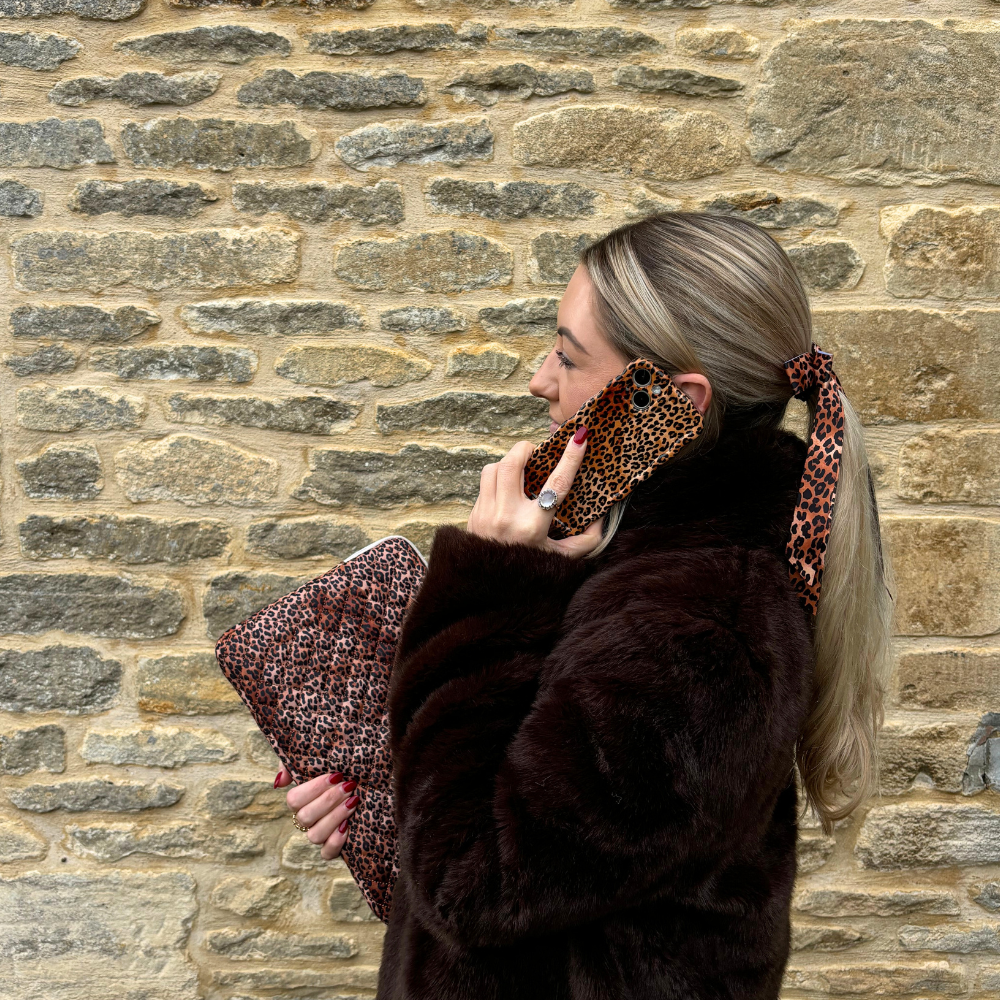 Dalgalı Telefon Kılıfı - Leopar Desenli