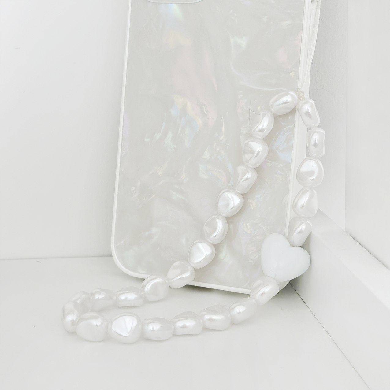Beaded Phone Strap - Chunky Pearls