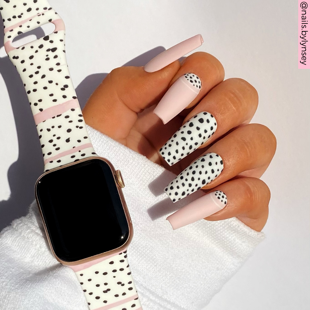 Pembe Dalmaçyalı Apple Watch Kayışı