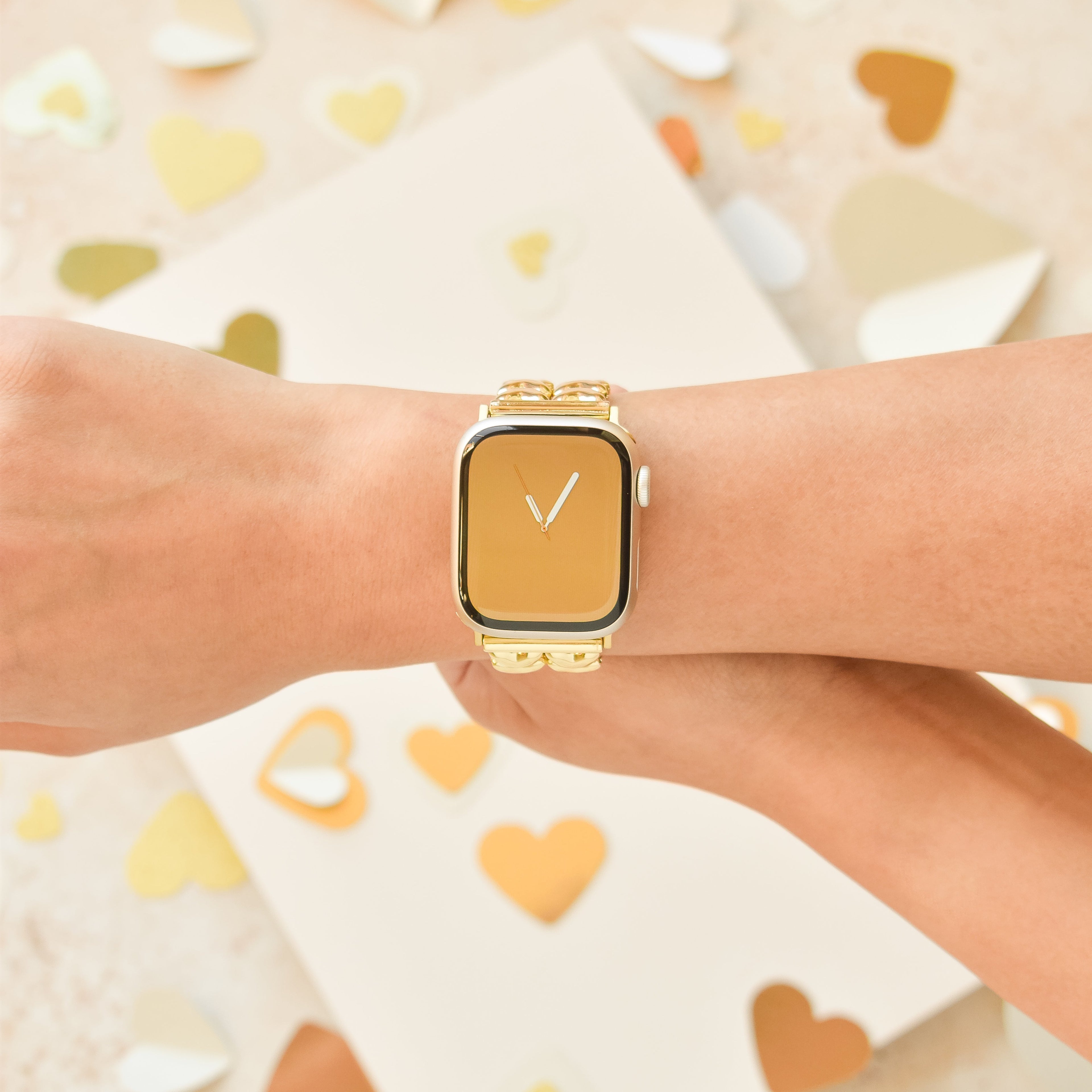 Kalpli Zincir Apple Watch Kayışı - Altın