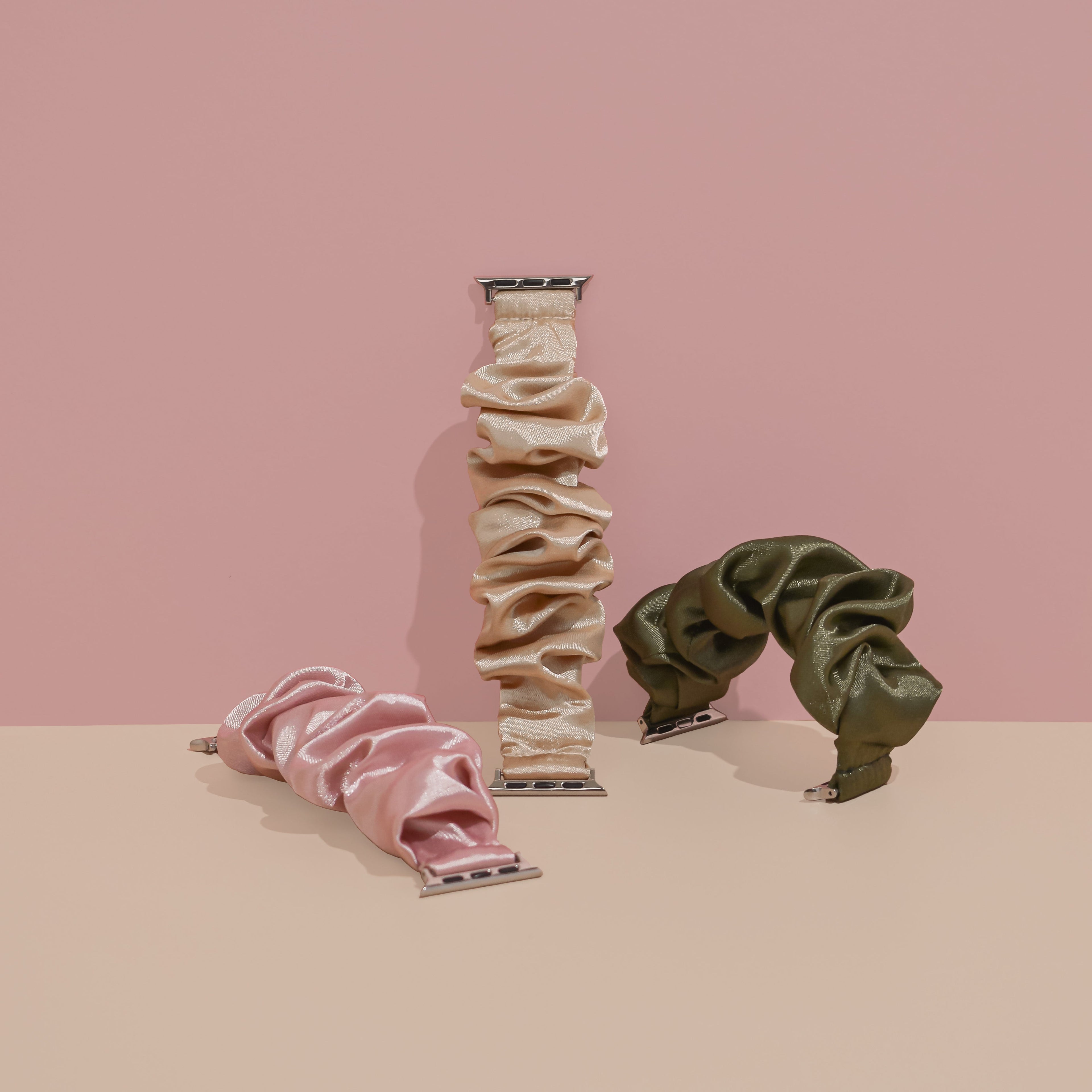 Scrunchie Apple Watch Strap - Powder Pink