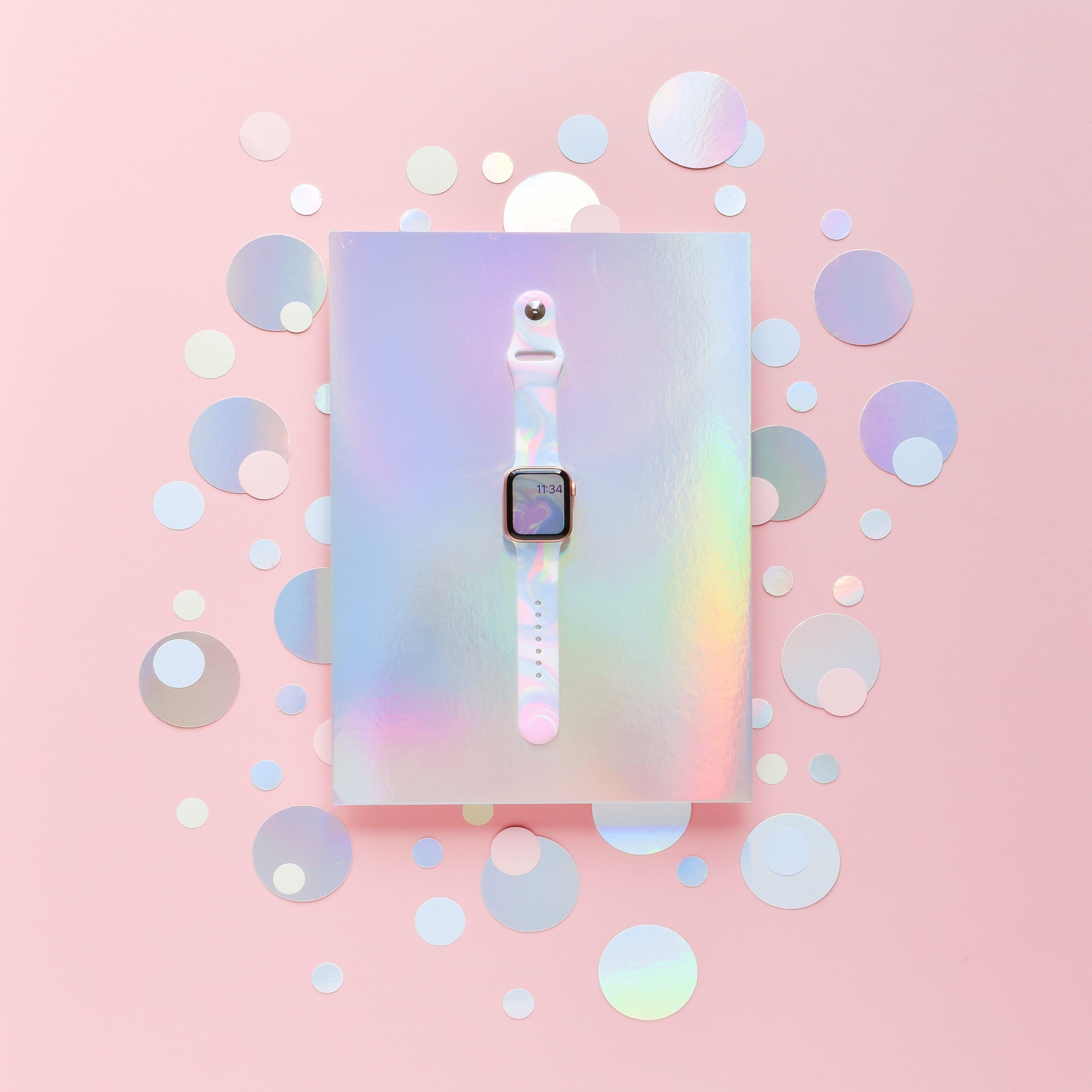 Holografik Baloncuklu Apple Watch Kayışı