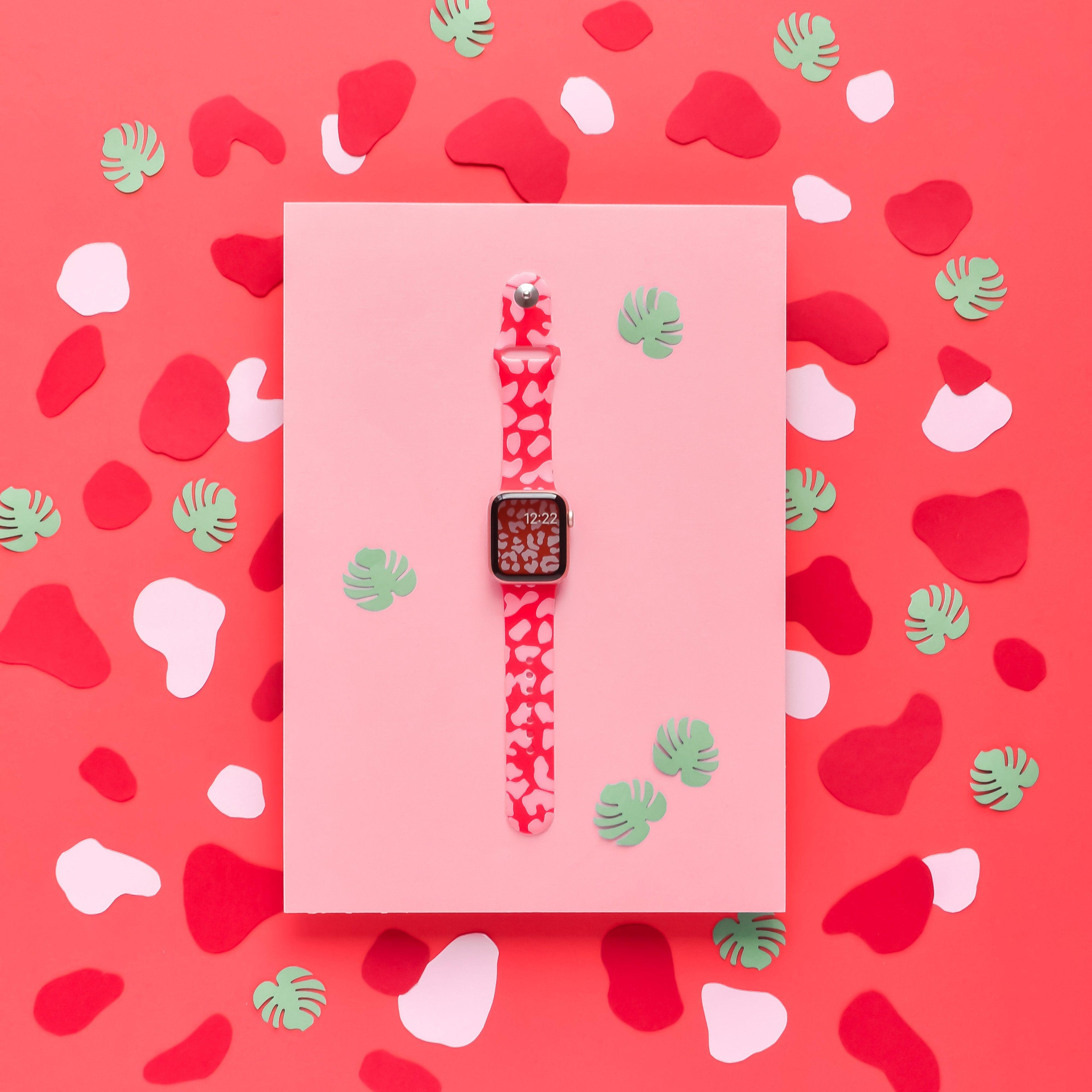 Kırmızı ve Pembe Leopar Desenli Apple Watch Kayışı