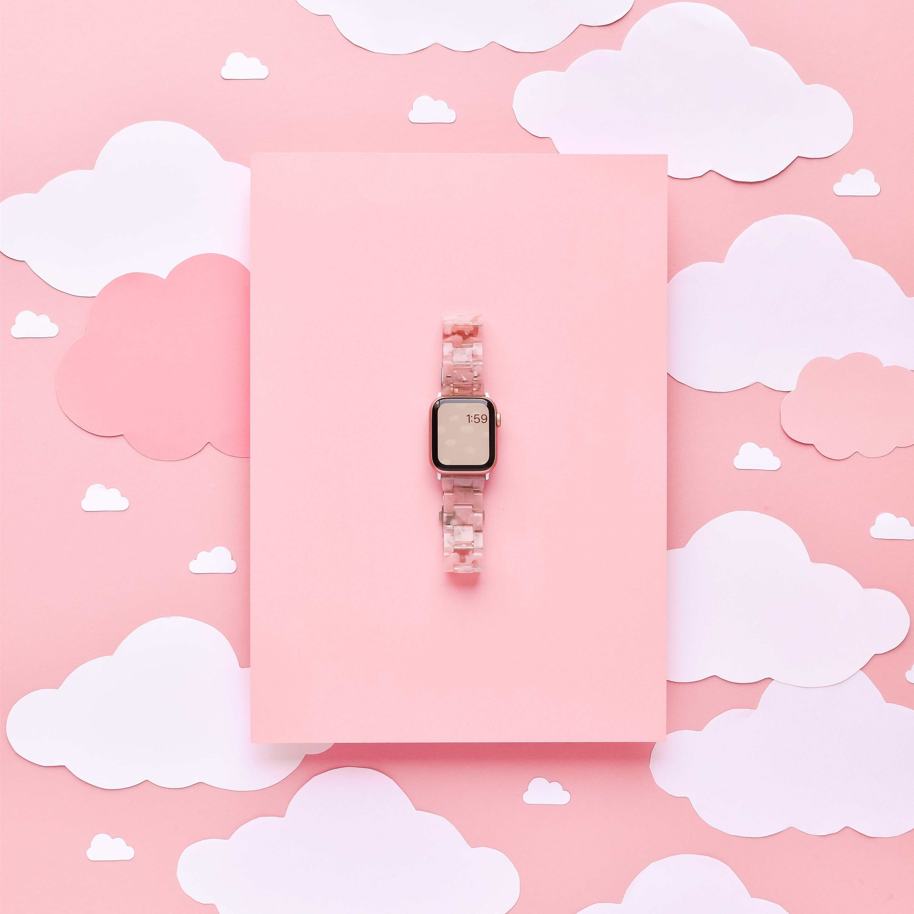 Lüks Pembe Bulutlar Apple Watch Kayışı