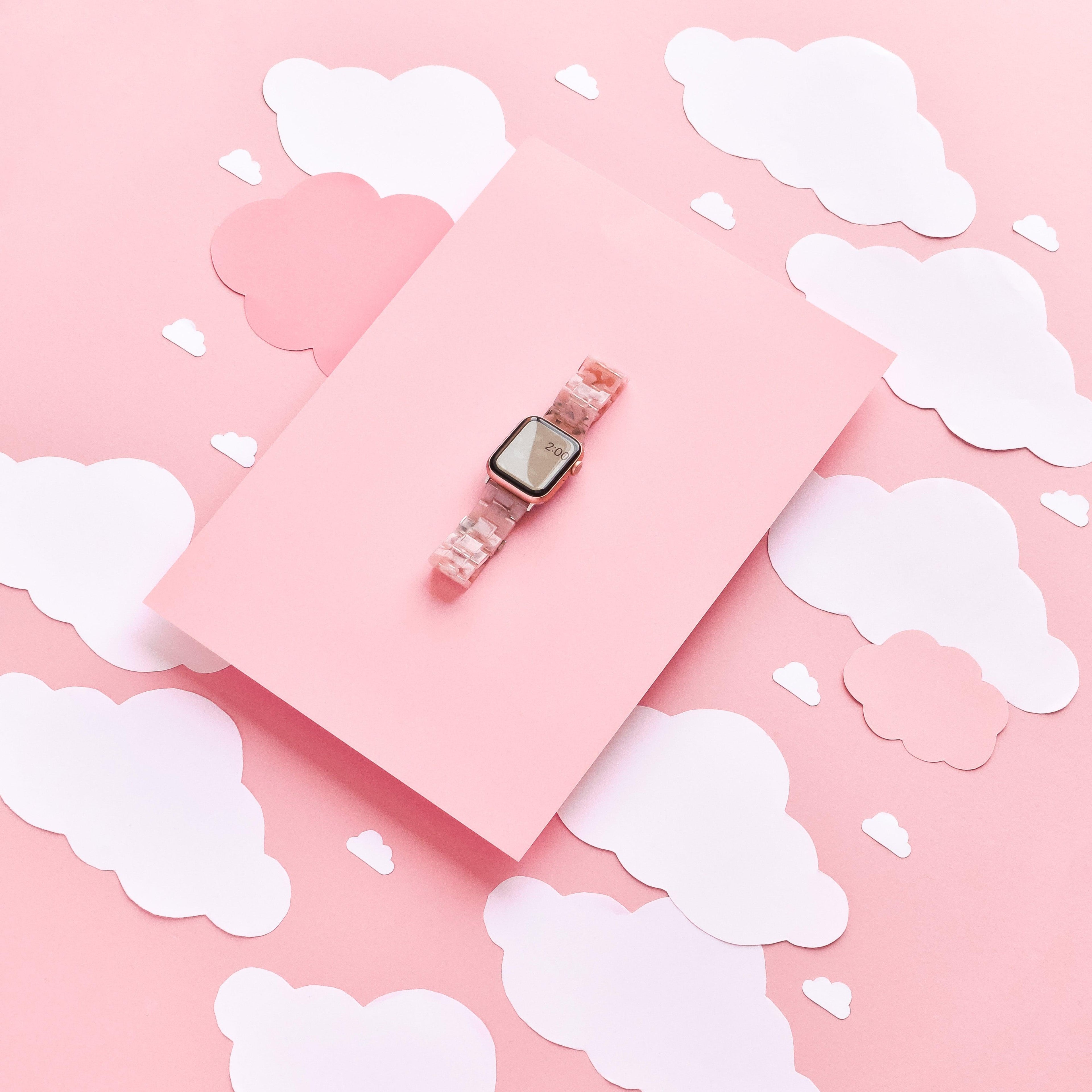 Lüks Pembe Bulutlar Apple Watch Kayışı