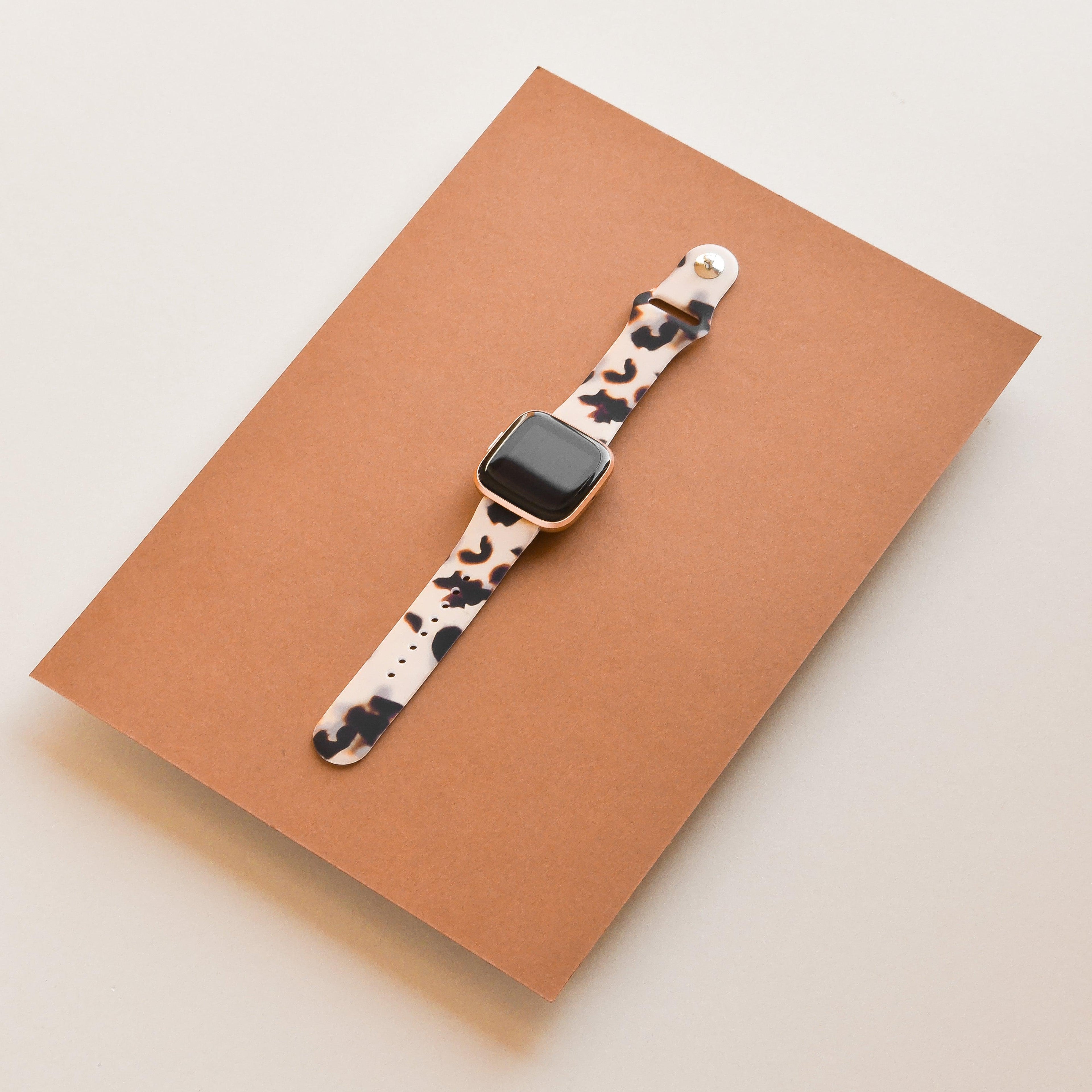 Fitbit Kayışı - Süt Beyazı Fildişi Kaplumbağa Desenli