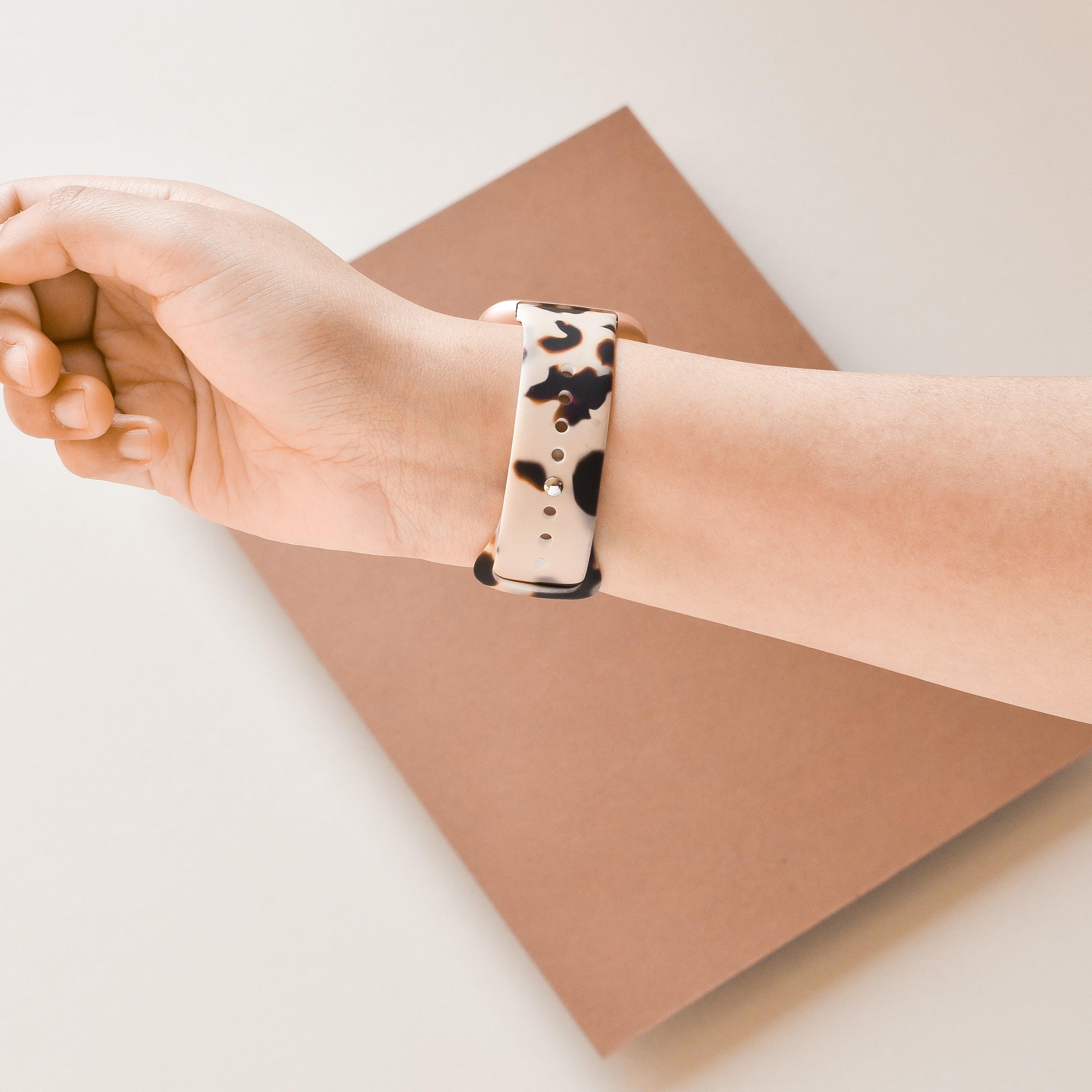 Fitbit Kayışı - Süt Beyazı Fildişi Kaplumbağa Desenli