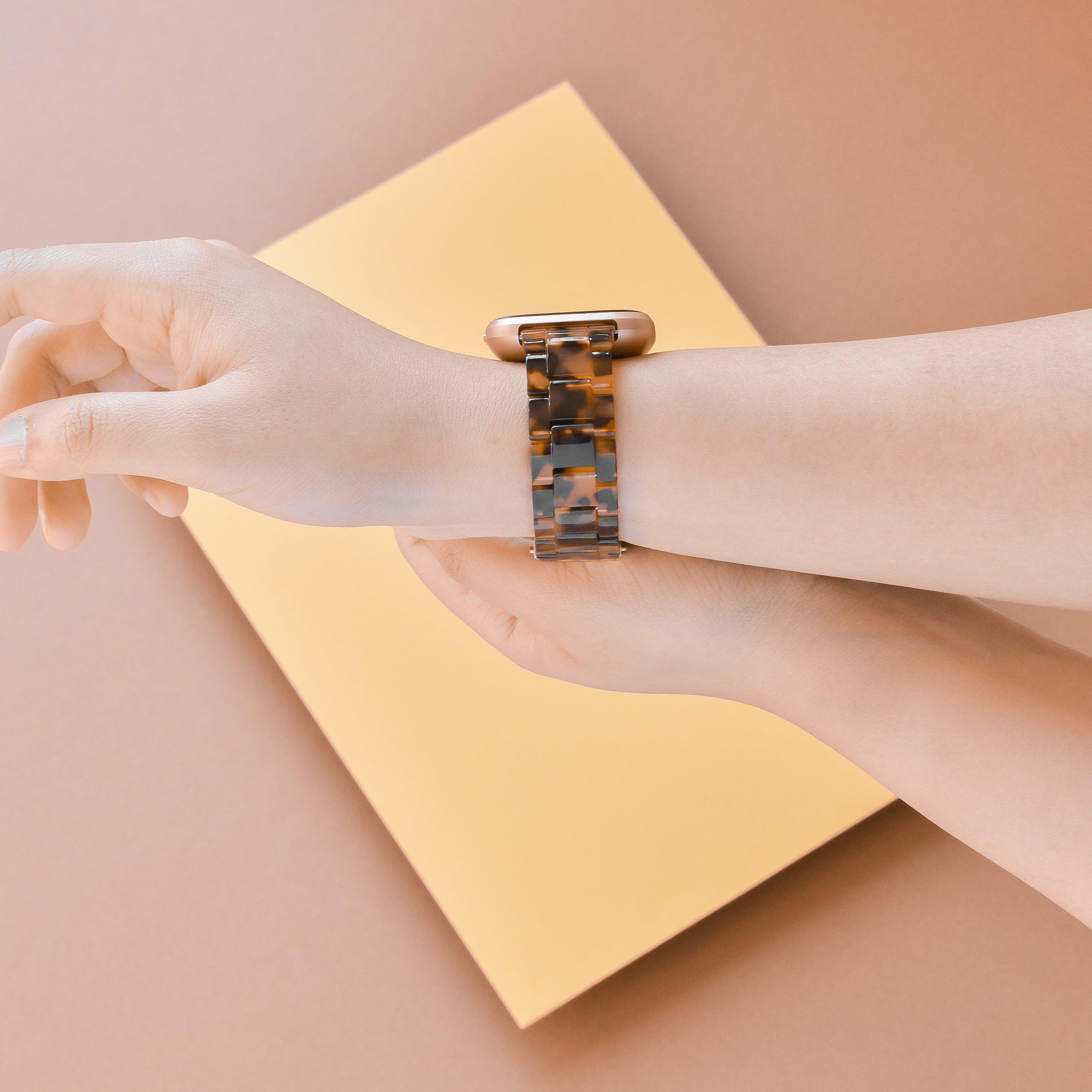 Fitbit Kayışı - LUXE Kaplumbağa Kabuğu Desenli