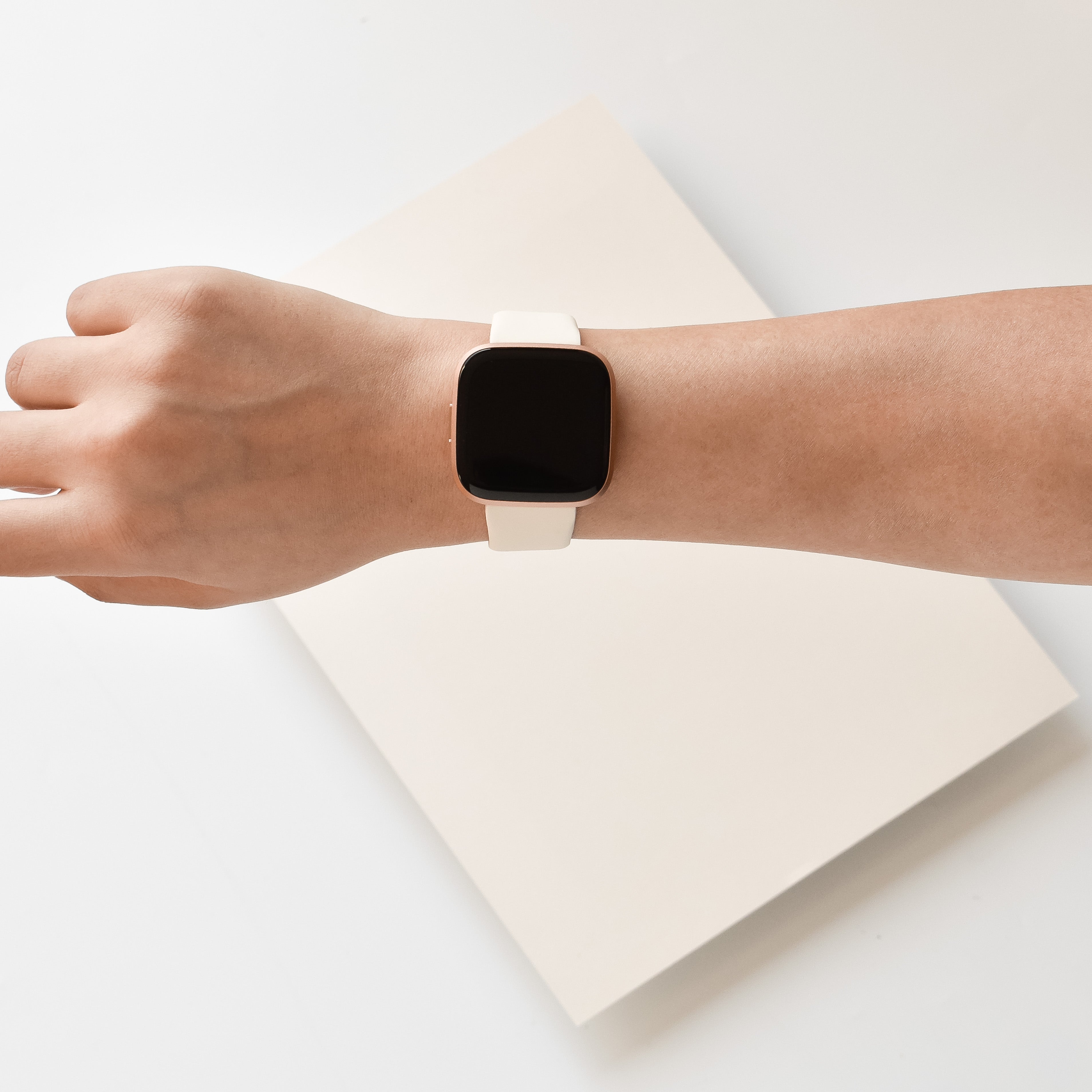 NAKD Fitbit Kayışı - Badem Beyazı