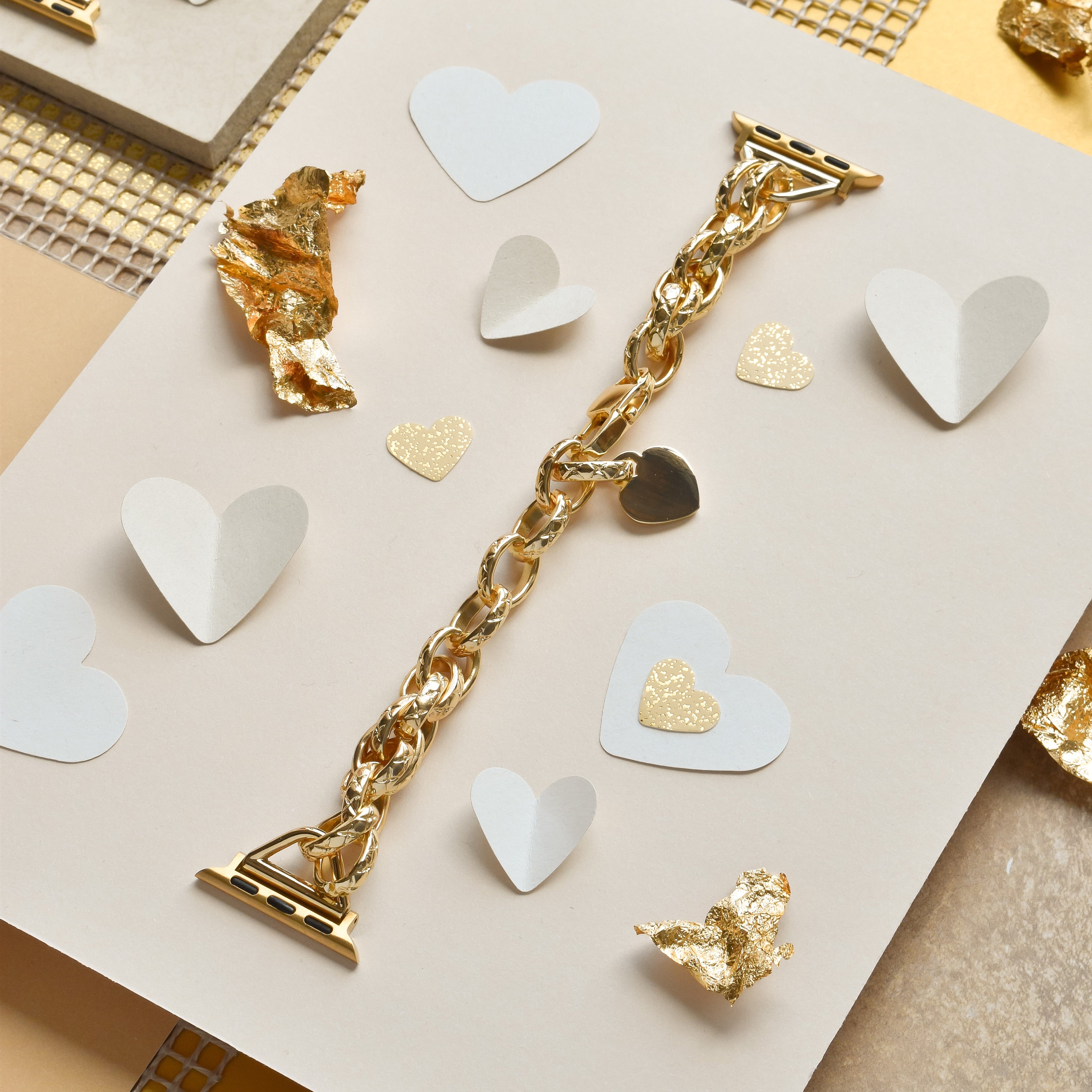 Altın Renkli Zincir Bileklik Apple Watch Kayışı