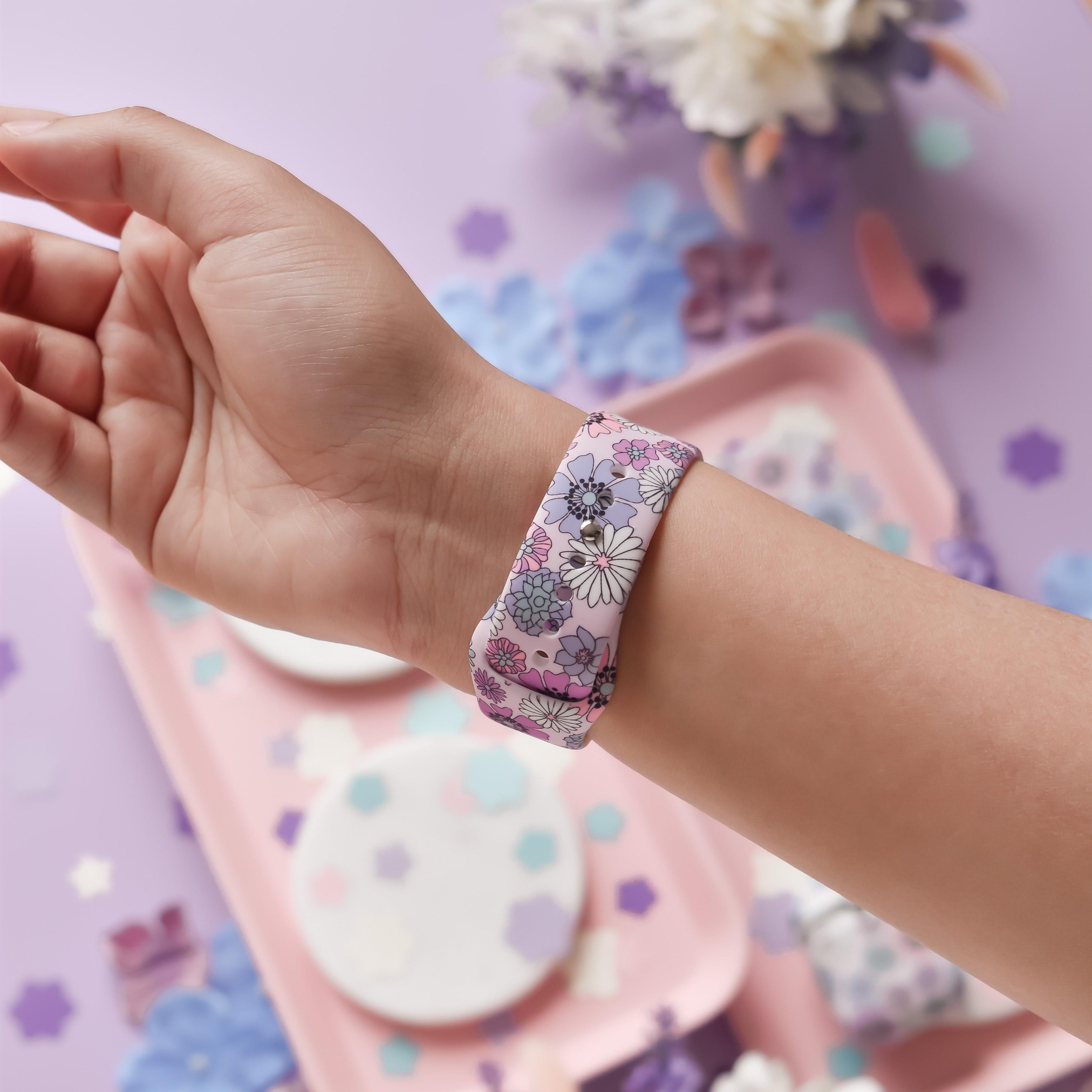 Pastel Çiçek Desenli Apple Watch Kayışı 