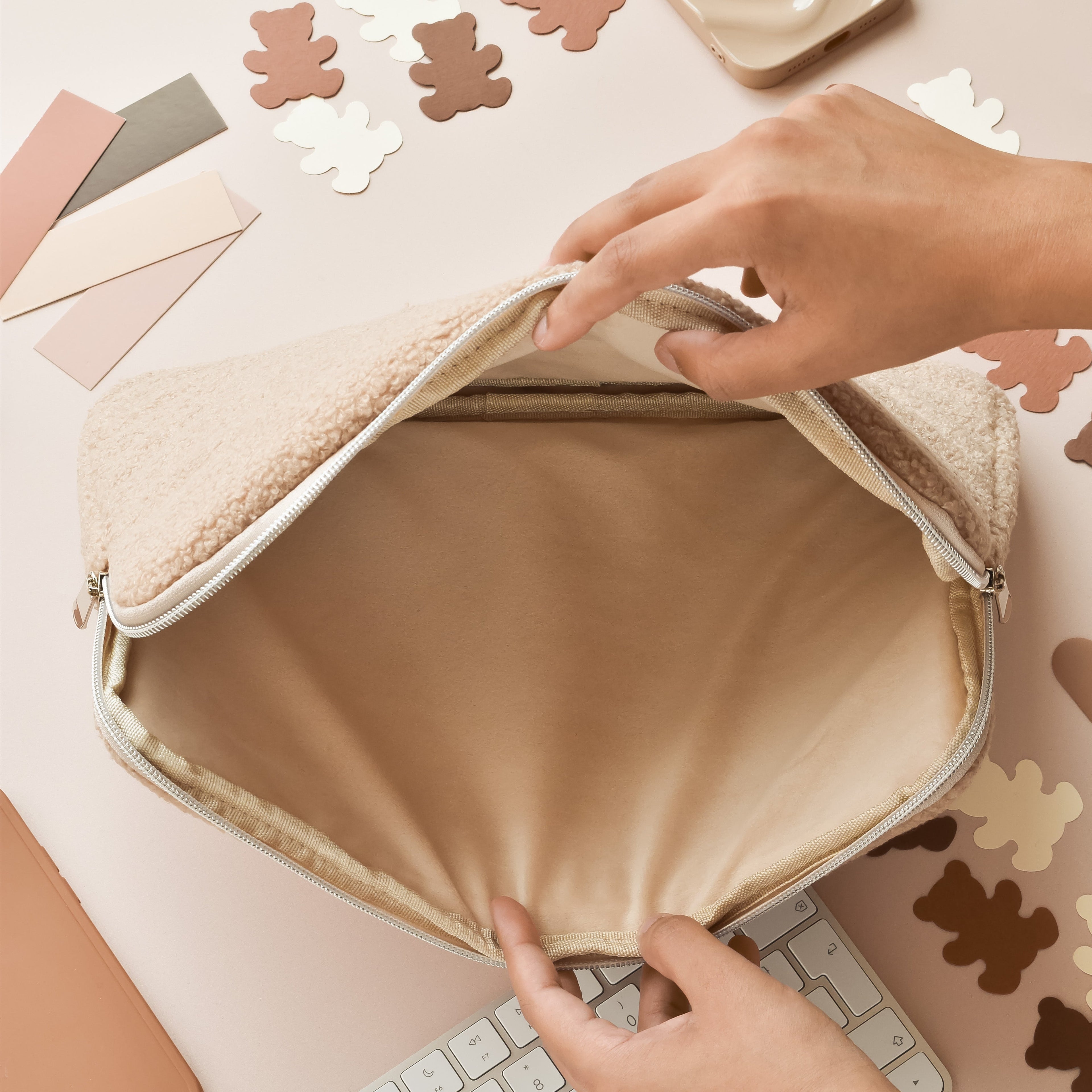 Teddy Rupert Dizüstü Bilgisayar Kılıfı 