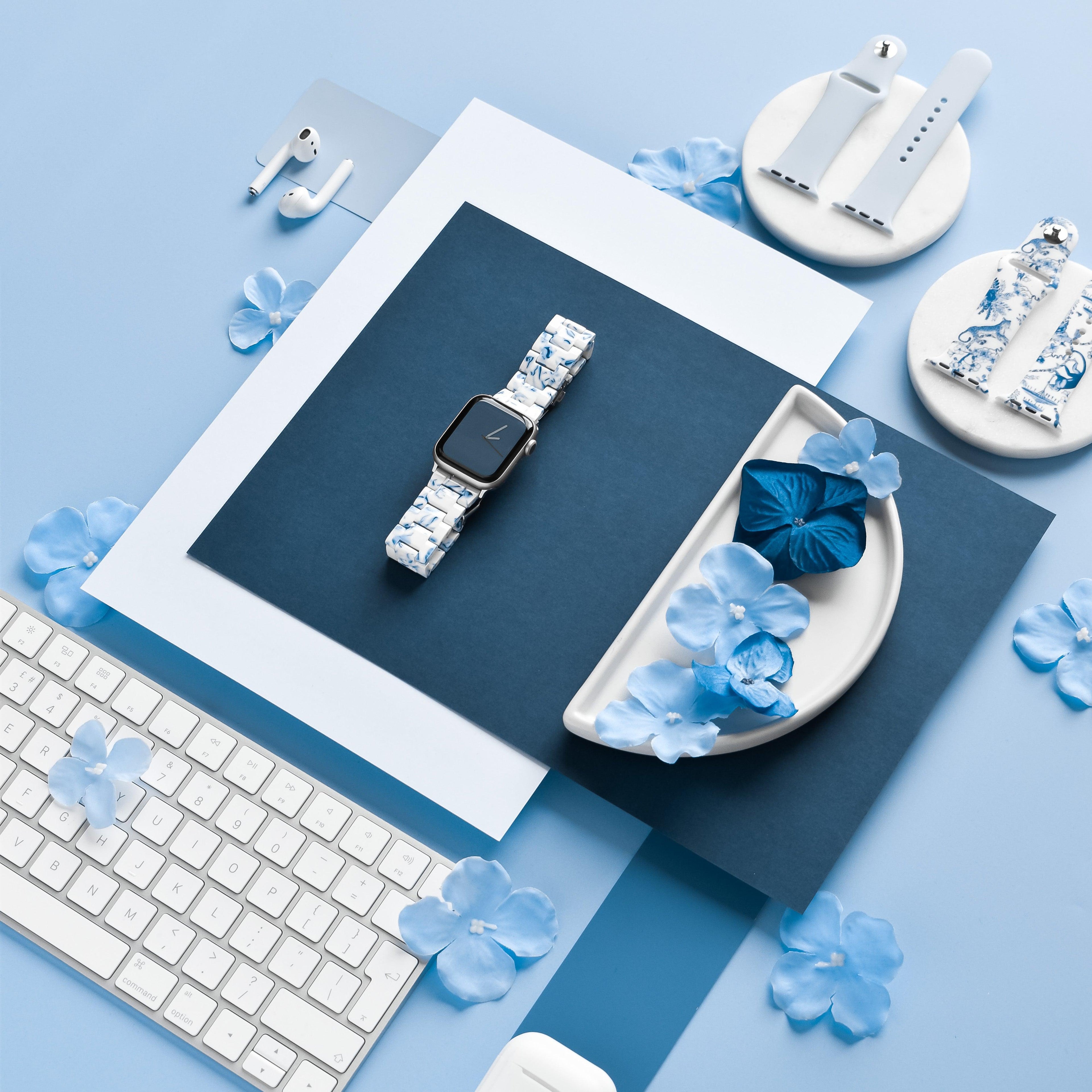 Lüks Mavi ve Beyaz Apple Watch Kayışı