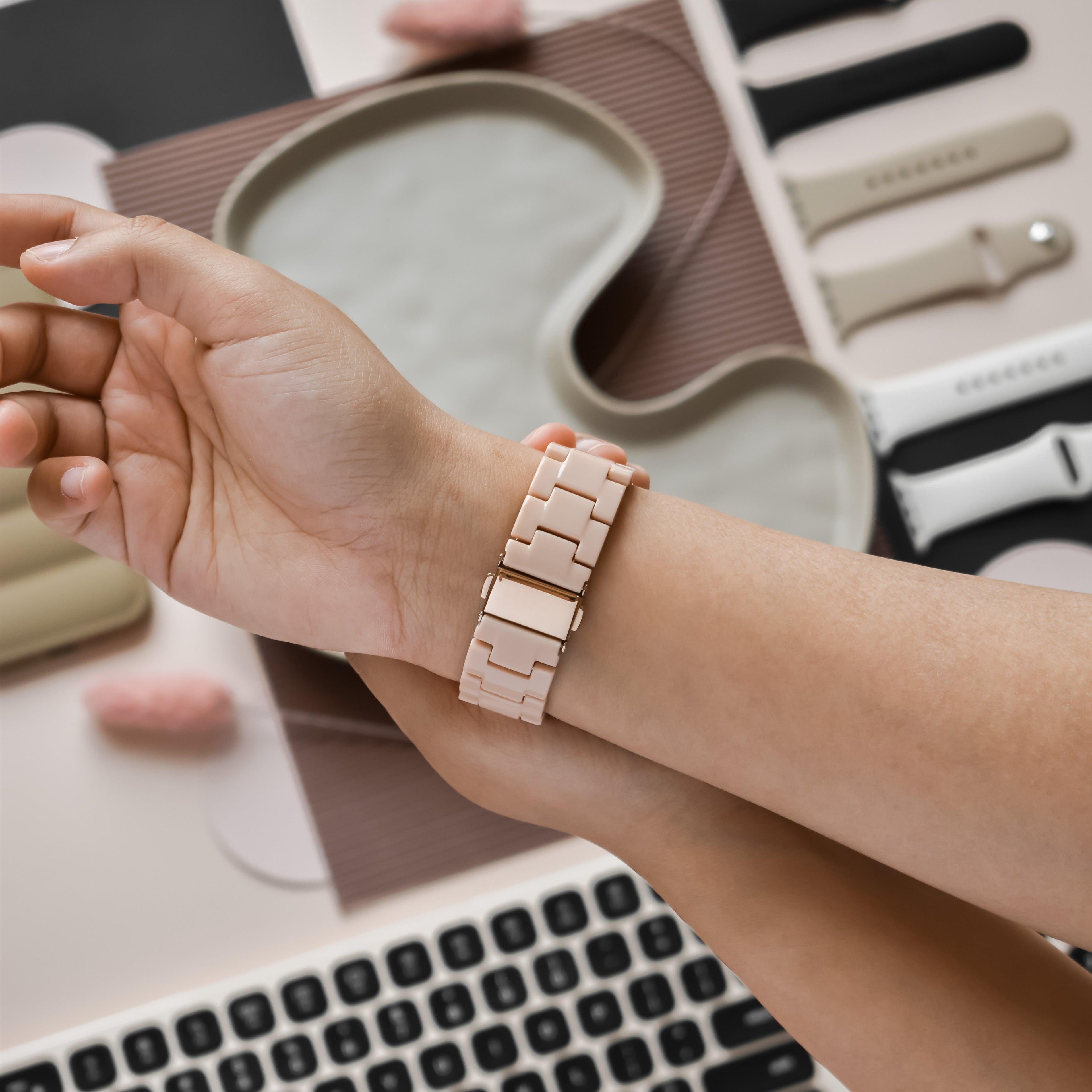 Lüks Ten Rengi Apple Watch Kayışı