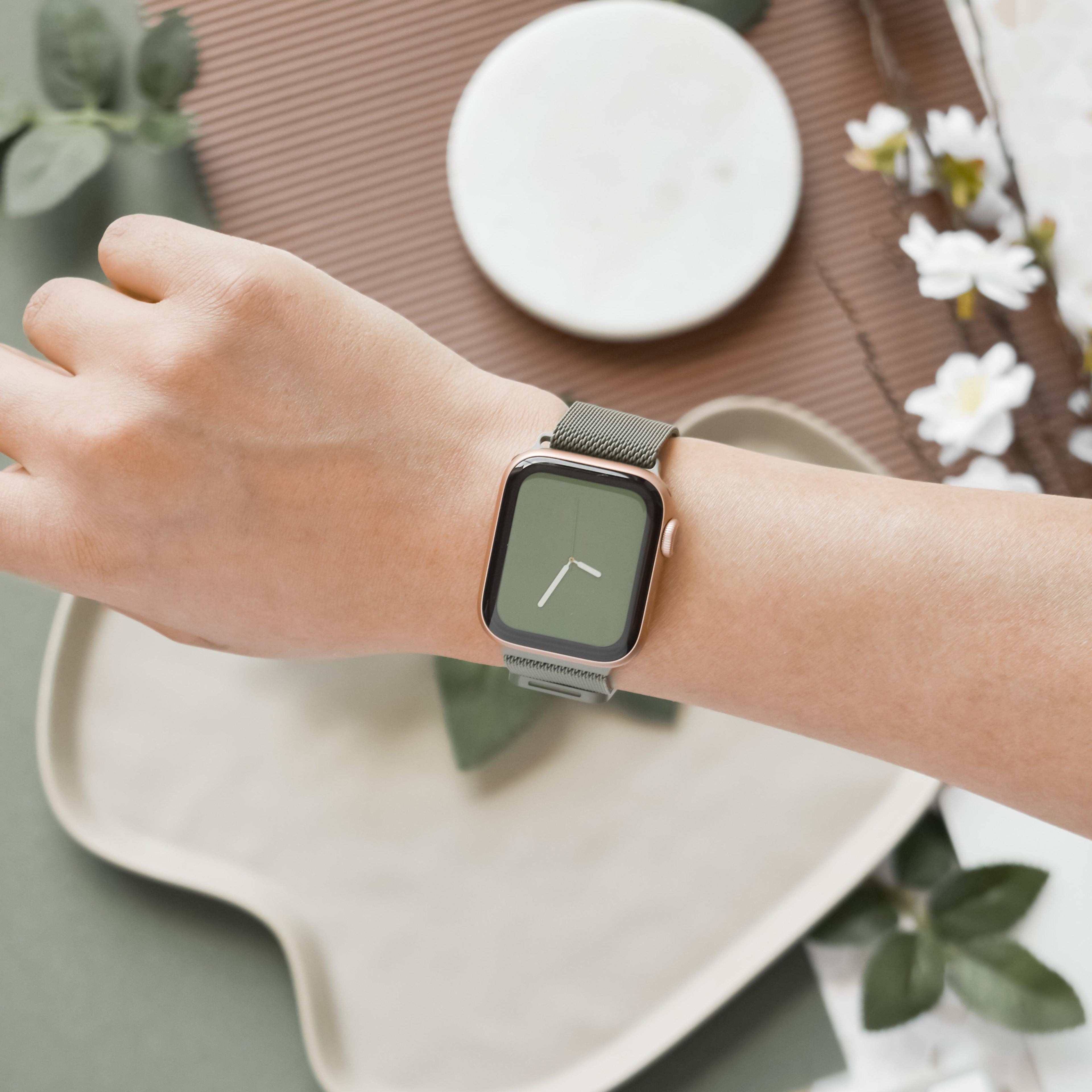 Manyetik Zincirli Apple Watch Kayışı - Haki